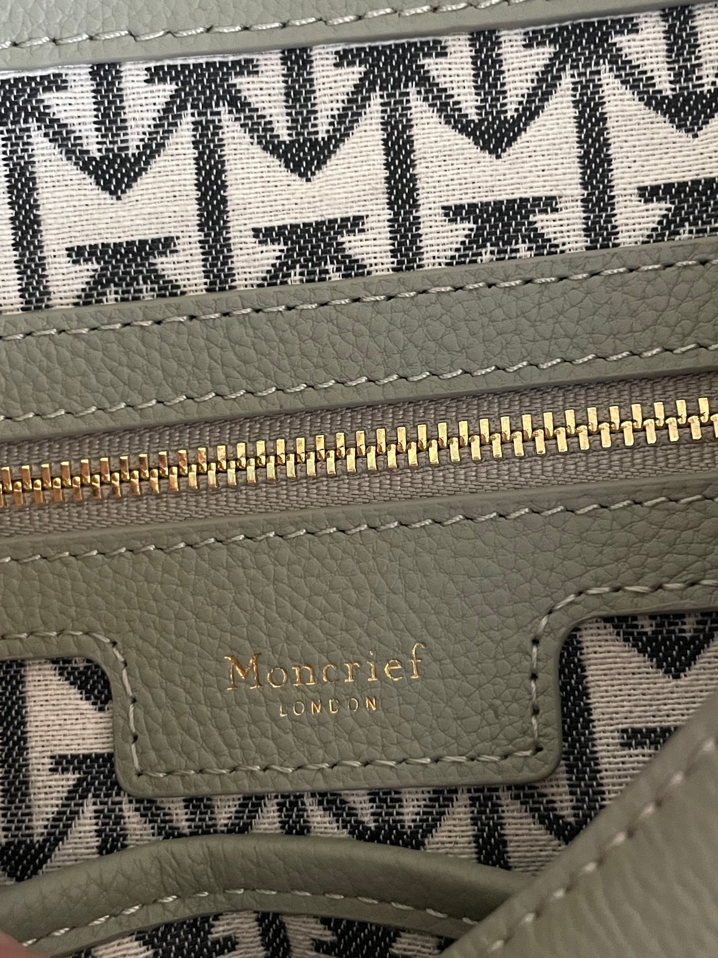 Preloved Moncrief Oaklyn bucket bag