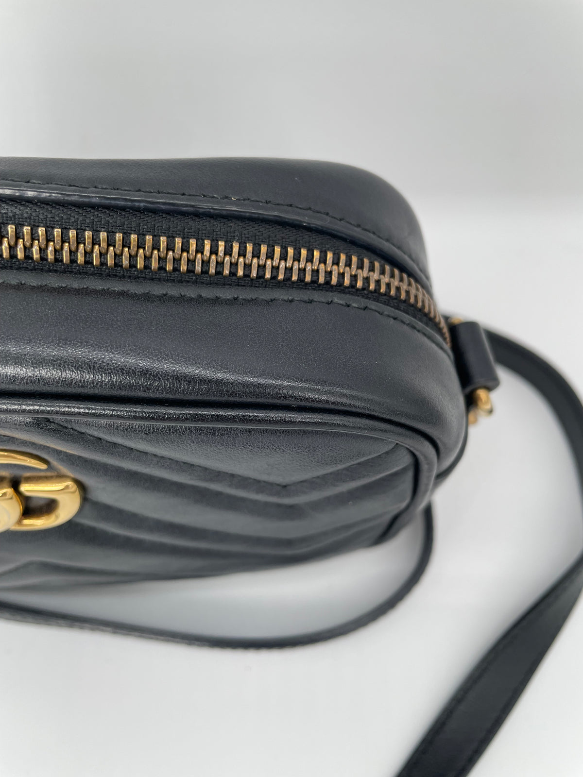 Preloved Gucci Marmont Crossbody Camera Bag, Mini