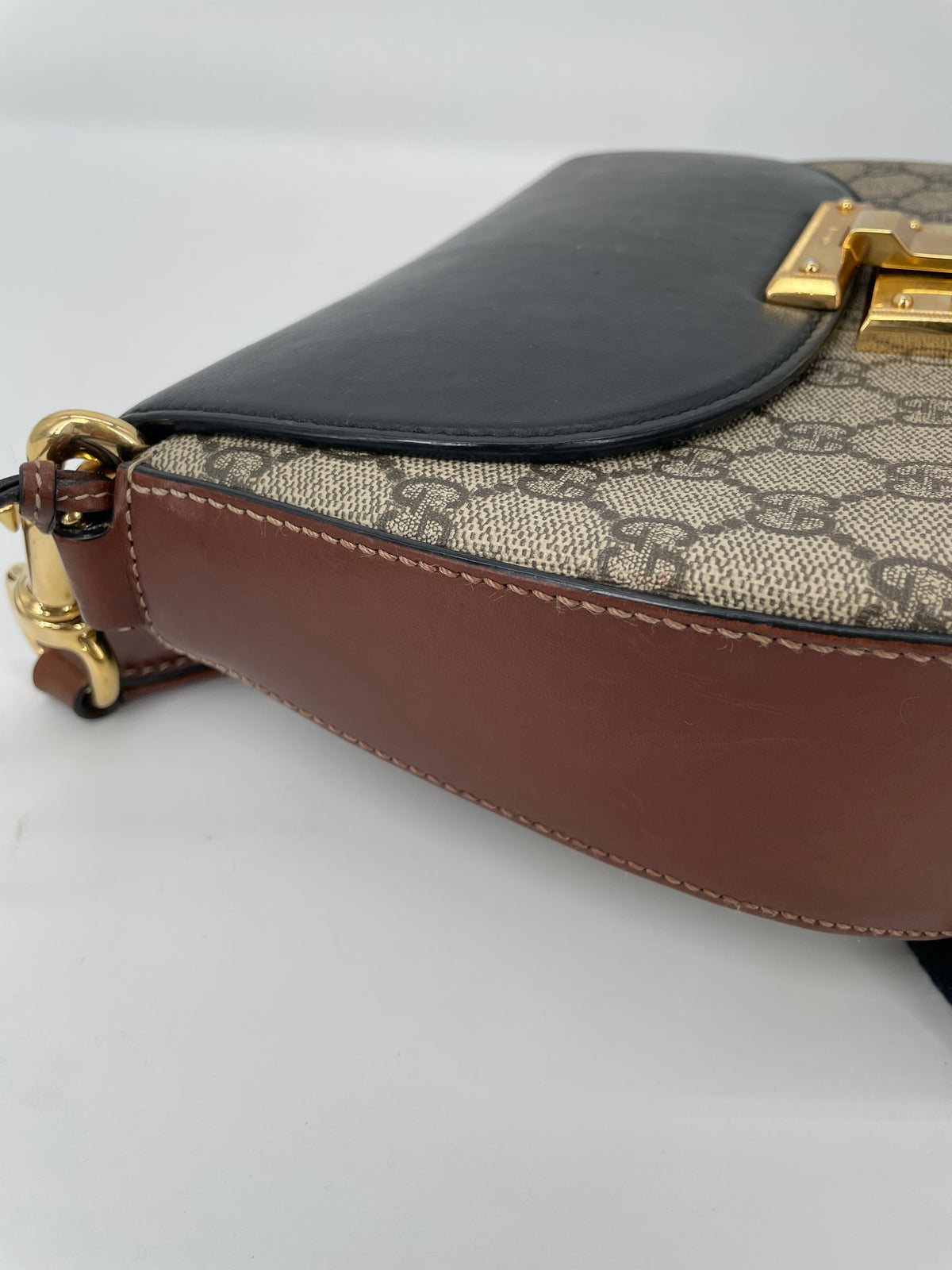 Preloved Gucci GG Supreme Monogram Saddle Lock Messenger Shoulder Bag, Small