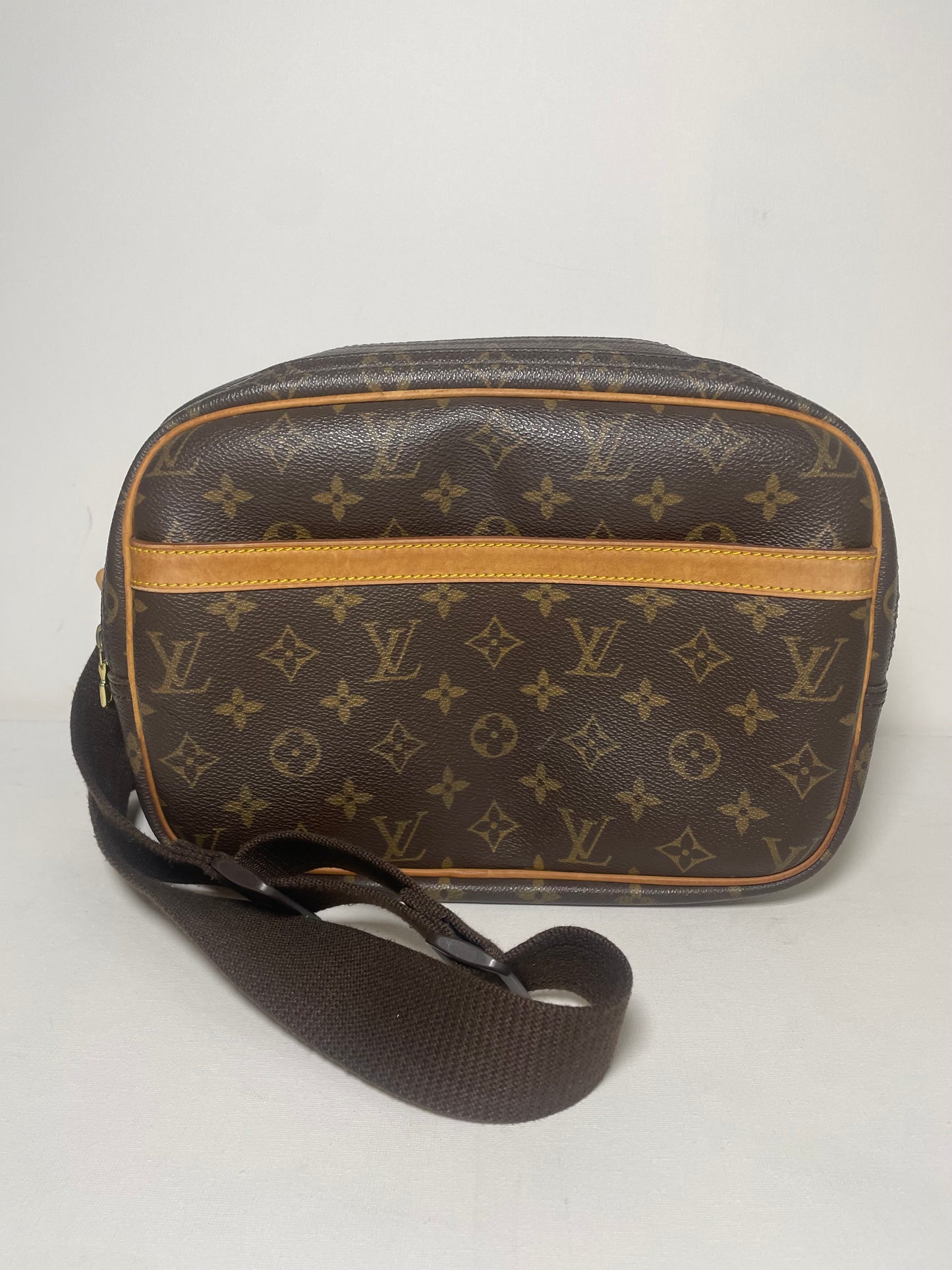 Preloved,  Louis Vuitton Reporter Shoulder Bag, PM