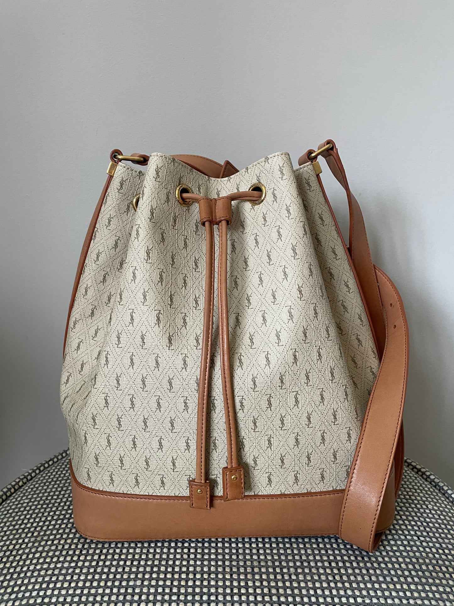 Preloved Saint Laurent Le Monogramme Bucket Bag