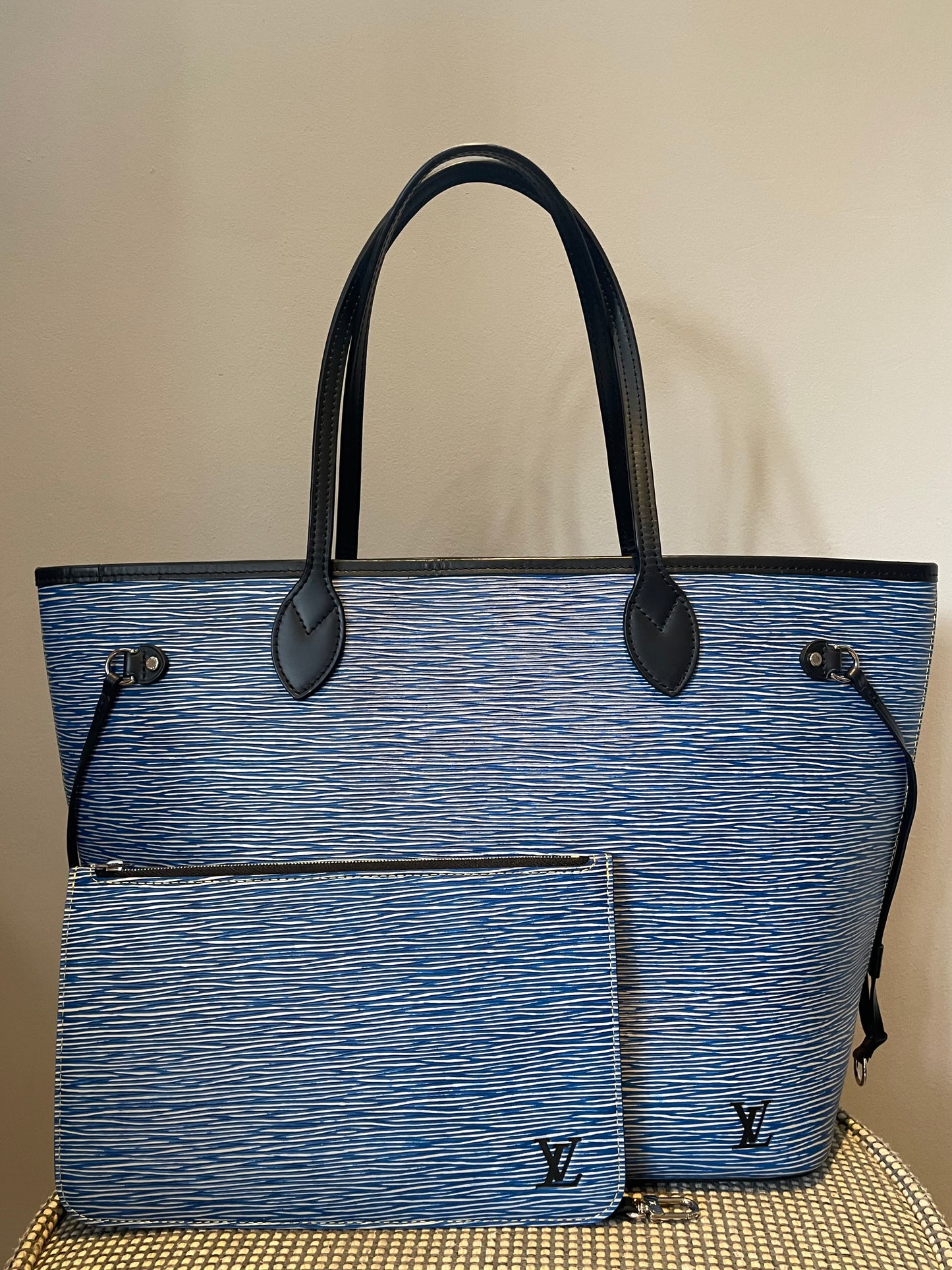 Preloved Louis Vuitton Epi Leather Neverfull Shopping Tote Bag, MM