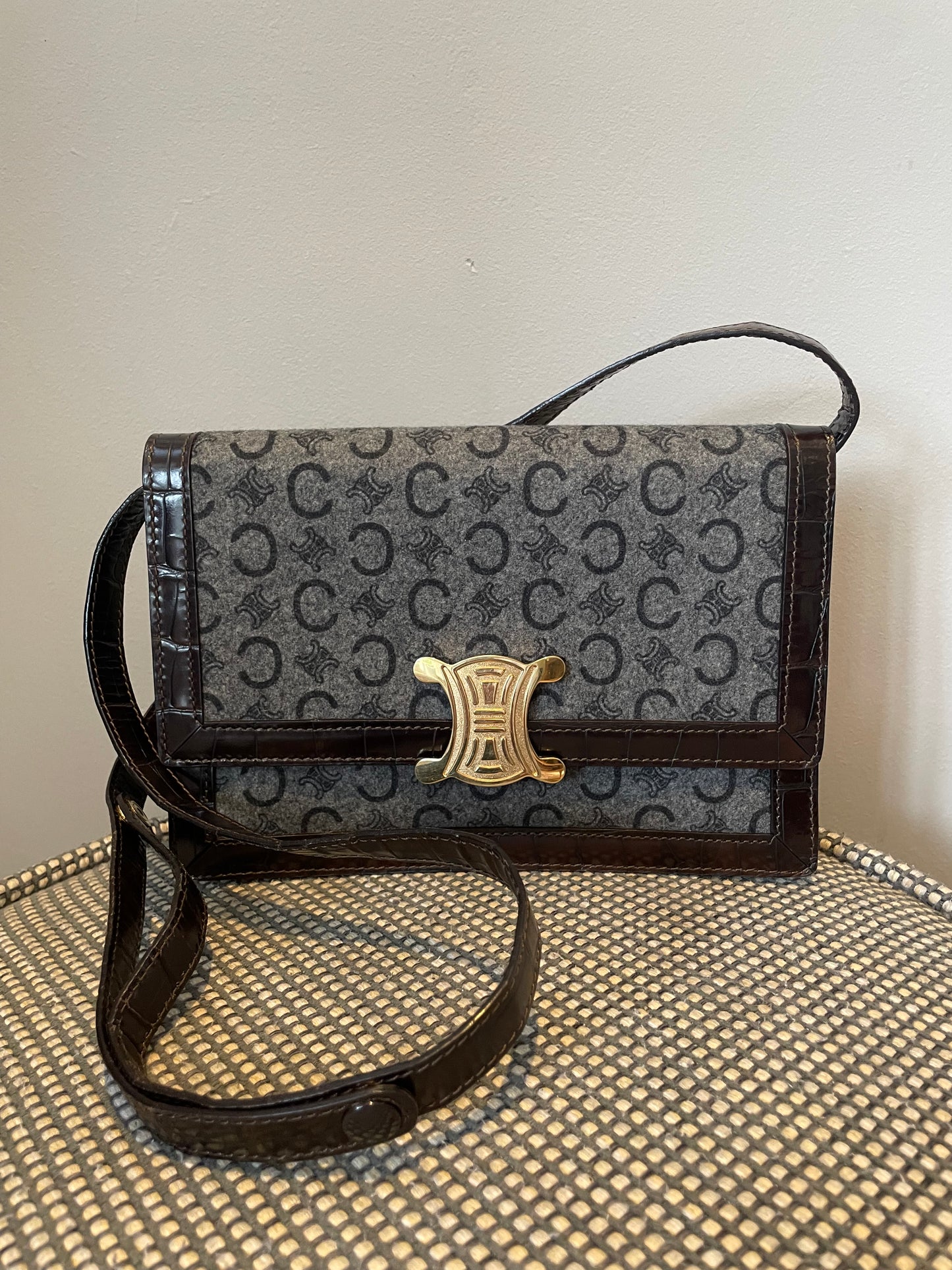 Preloved Celine C Triomphe Shoulder Bag