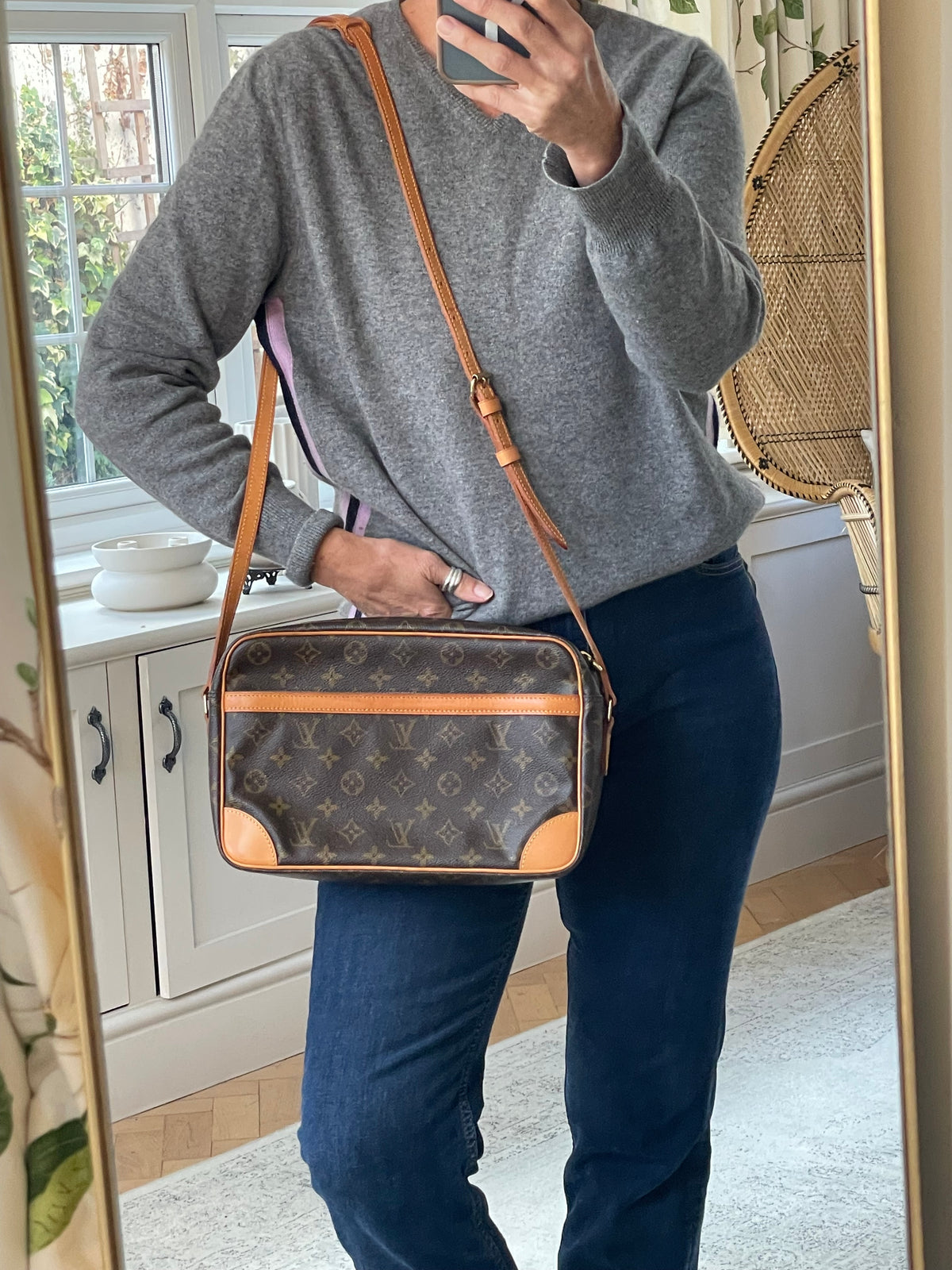 Preloved Vintage Louis Vuitton Canvas Trocadero 30 Bag