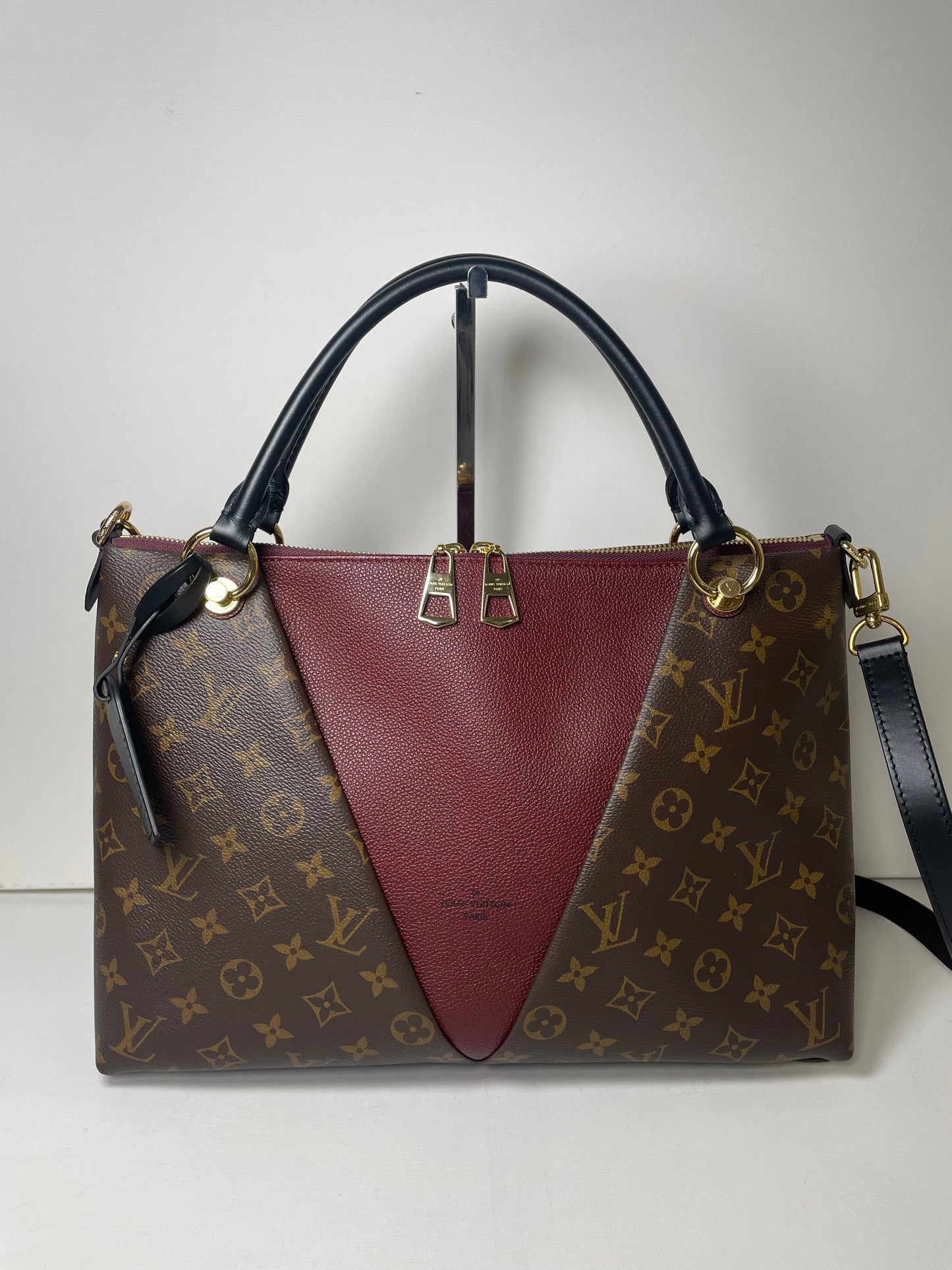 Preloved Louis Vuitton V Tote Bag with Long Strap, MM