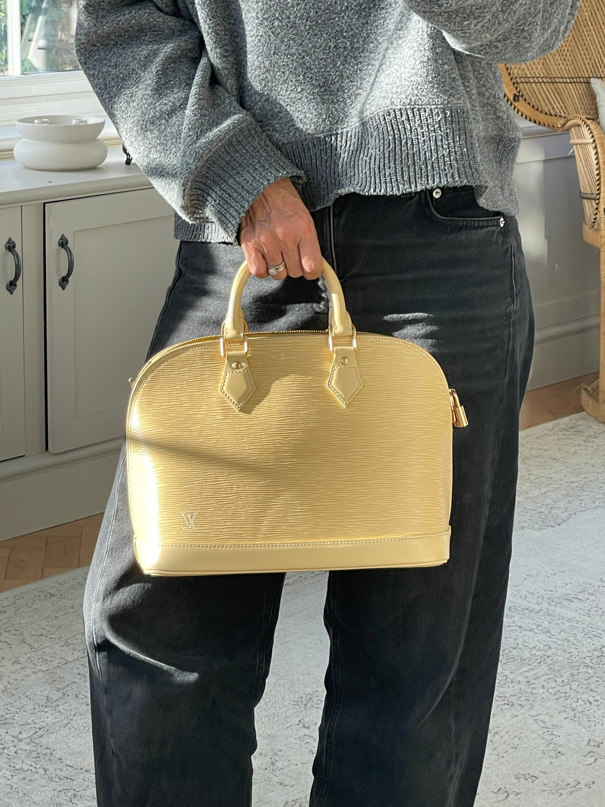 Preloved Louis Vuitton Alma Epi Bag, PM