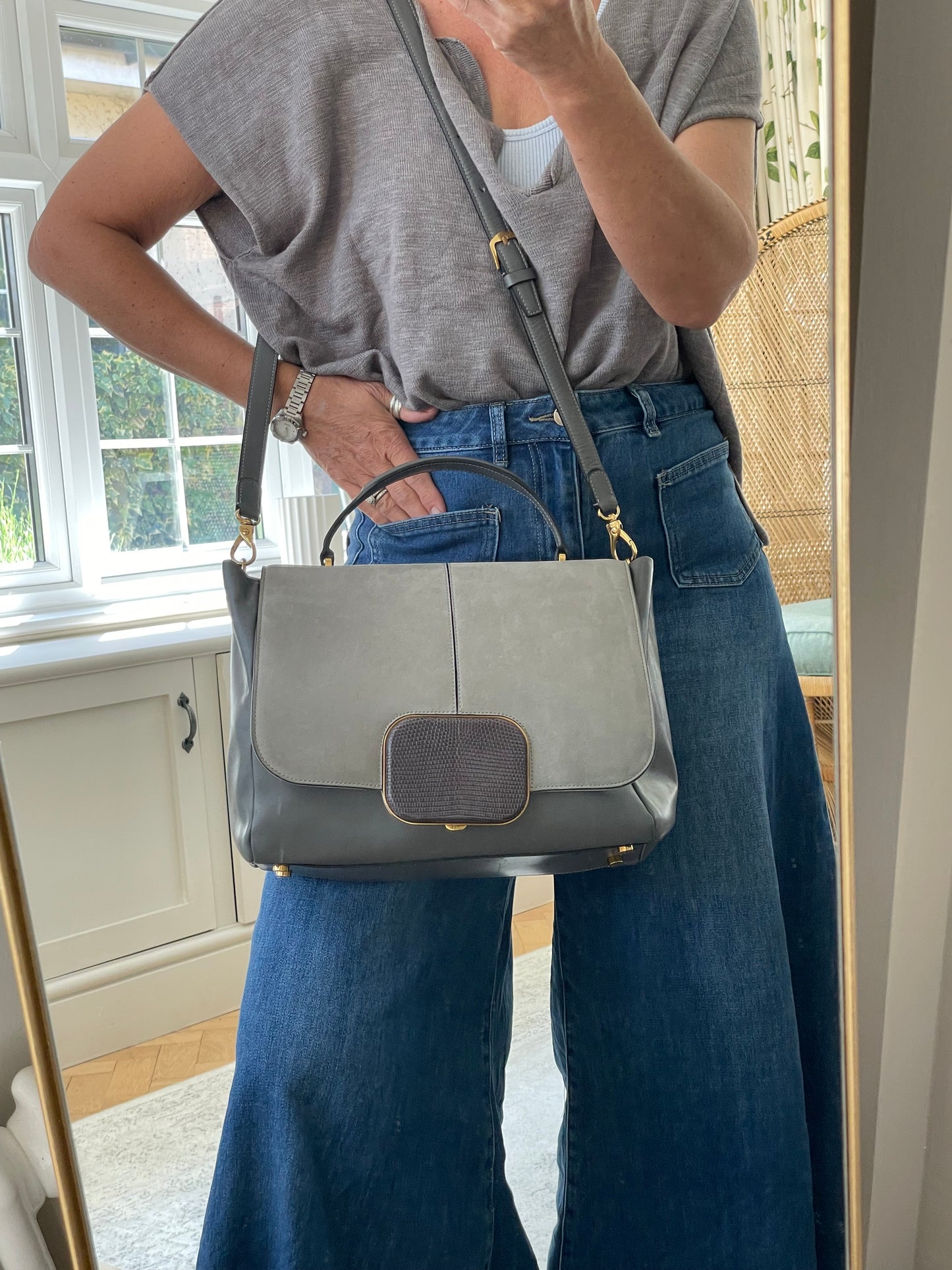 Preloved Tod’s Two Way Wave Bag, Large