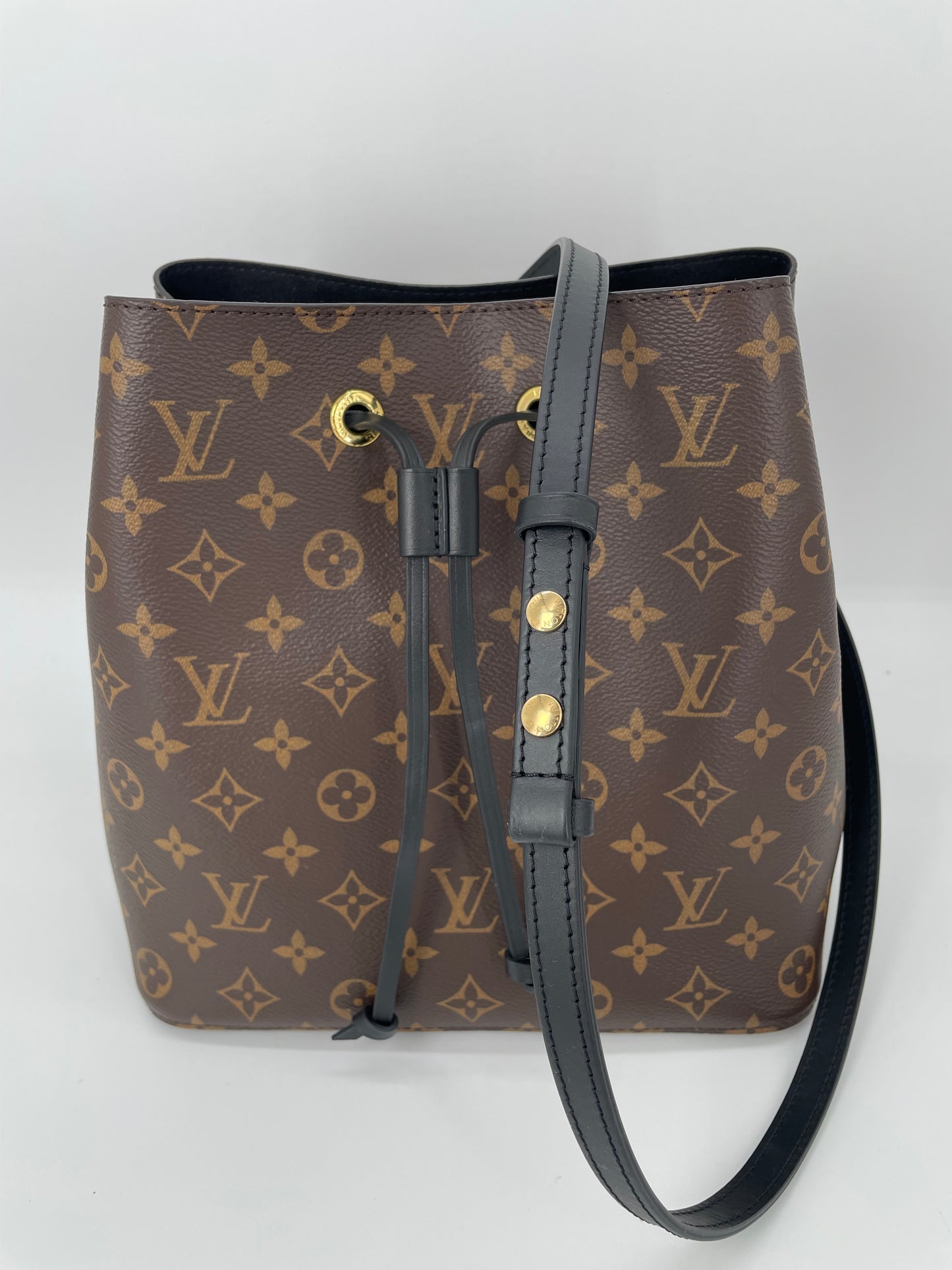 Preloved Louis Vuitton NeoNoe bag