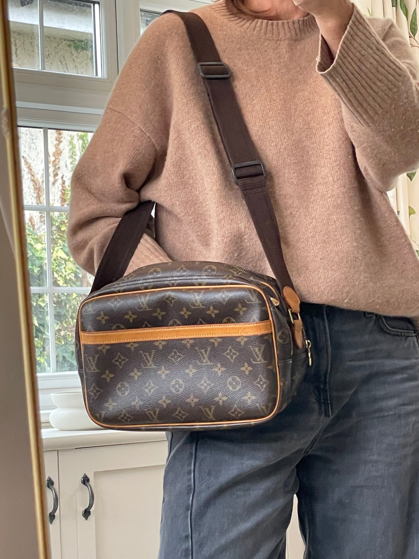 Preloved,  Louis Vuitton Reporter Shoulder Bag, PM