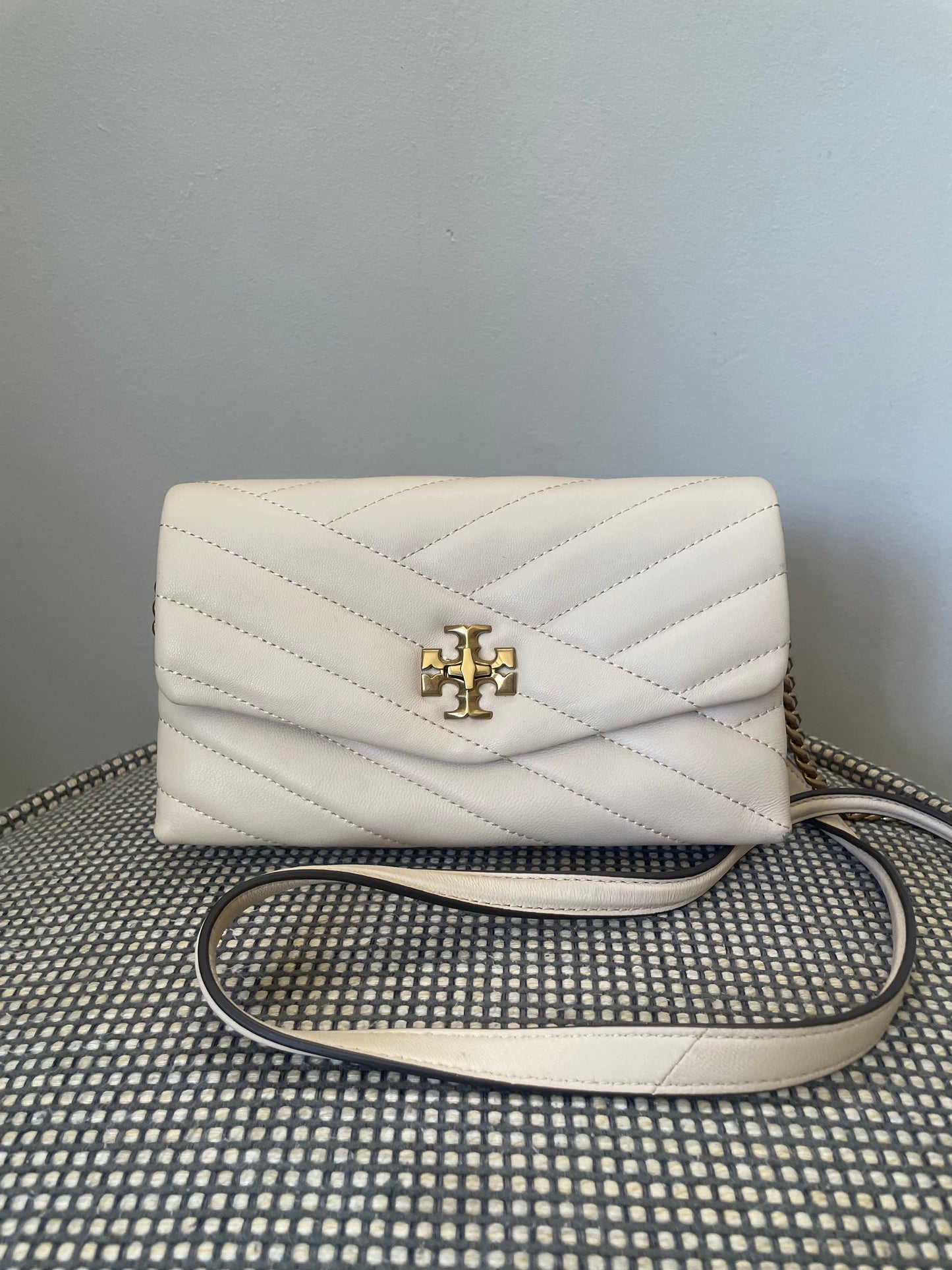 Preloved Tory Burch Kira Chevron Wallet Bag