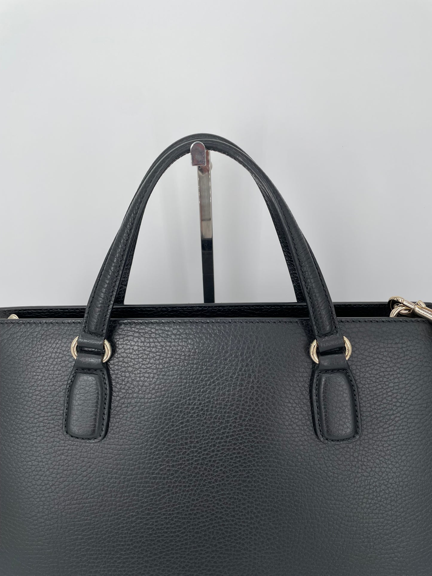 Preloved Gucci Dollar Soho Two Way Top Handle Bag