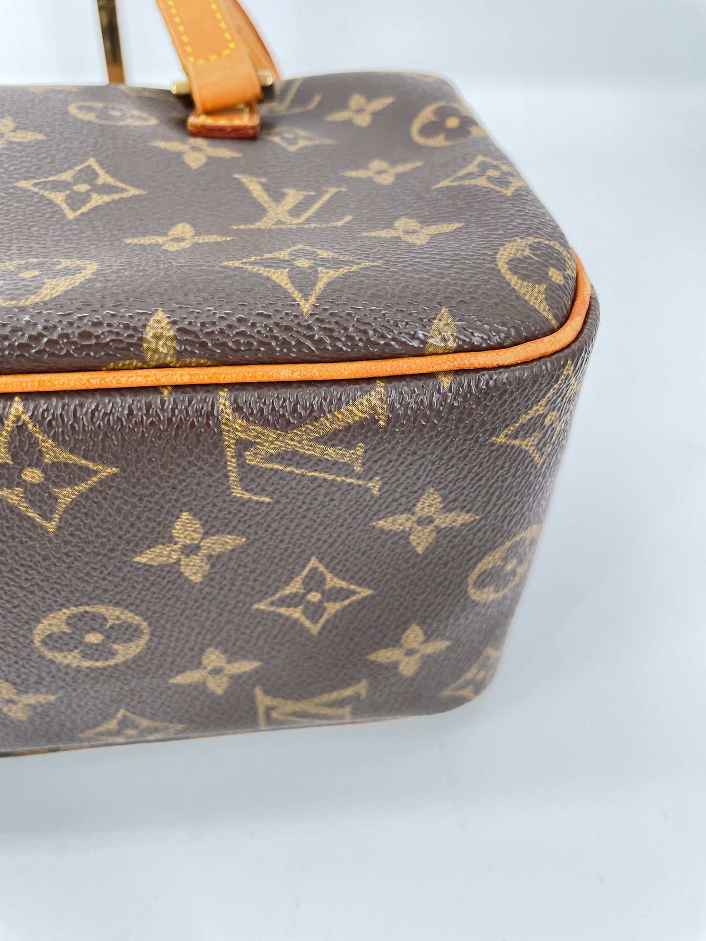 Preloved Louis Vuitton Cite Shoulder Bag, MM