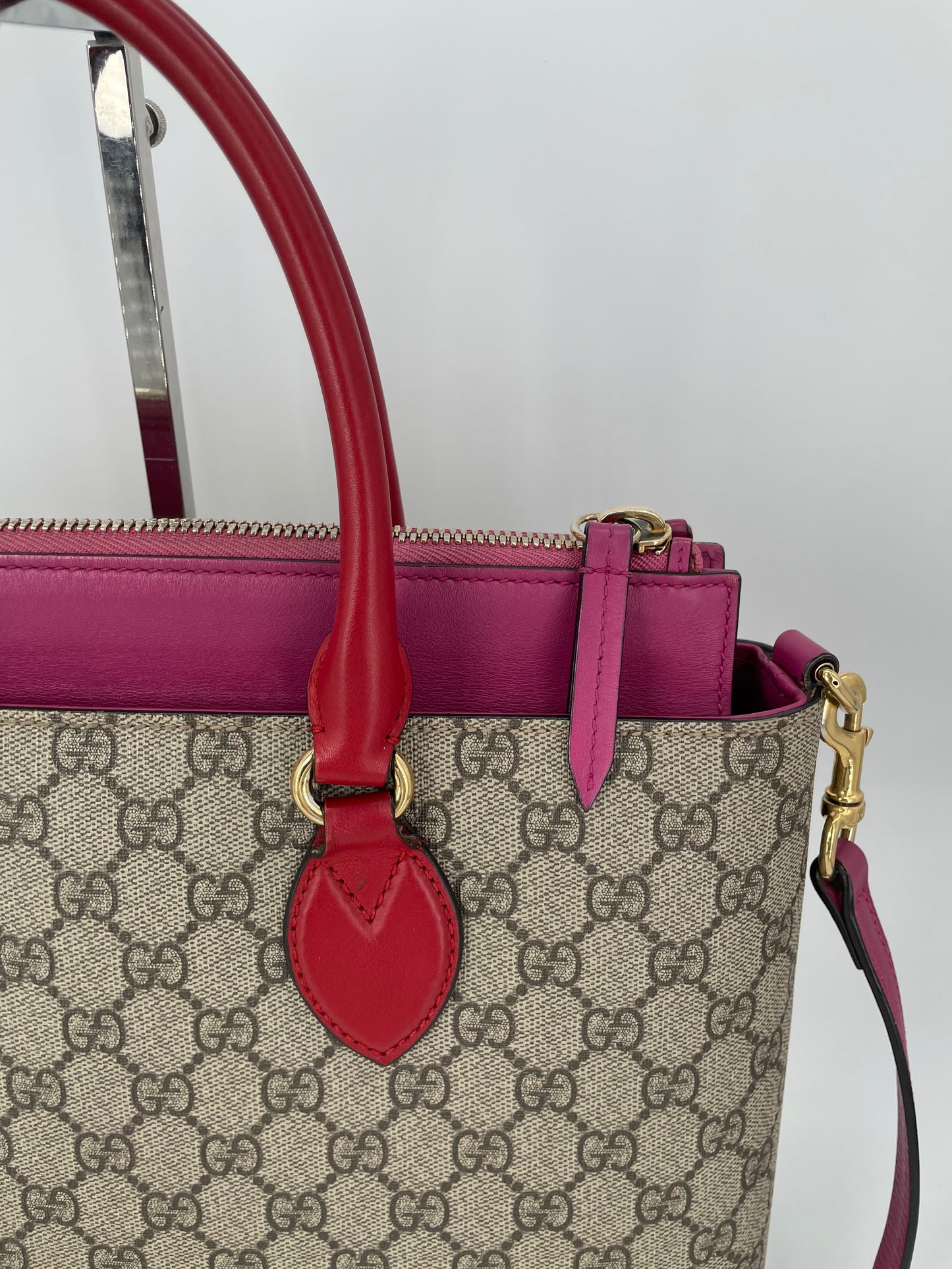 Preloved Gucci Supreme Monogram Tote Bag