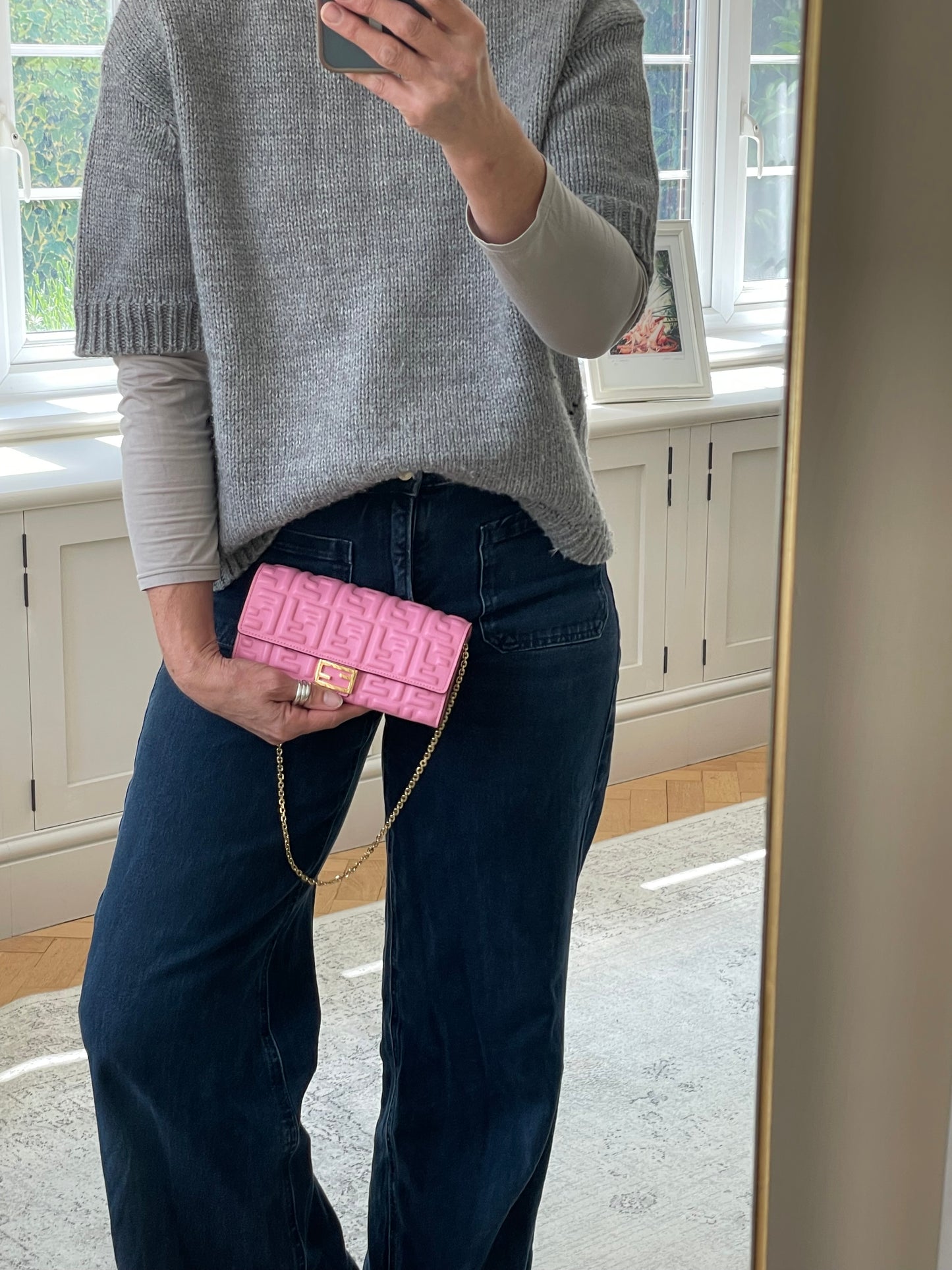 Preloved Fendi FF Embossed Continental Chain Wallet