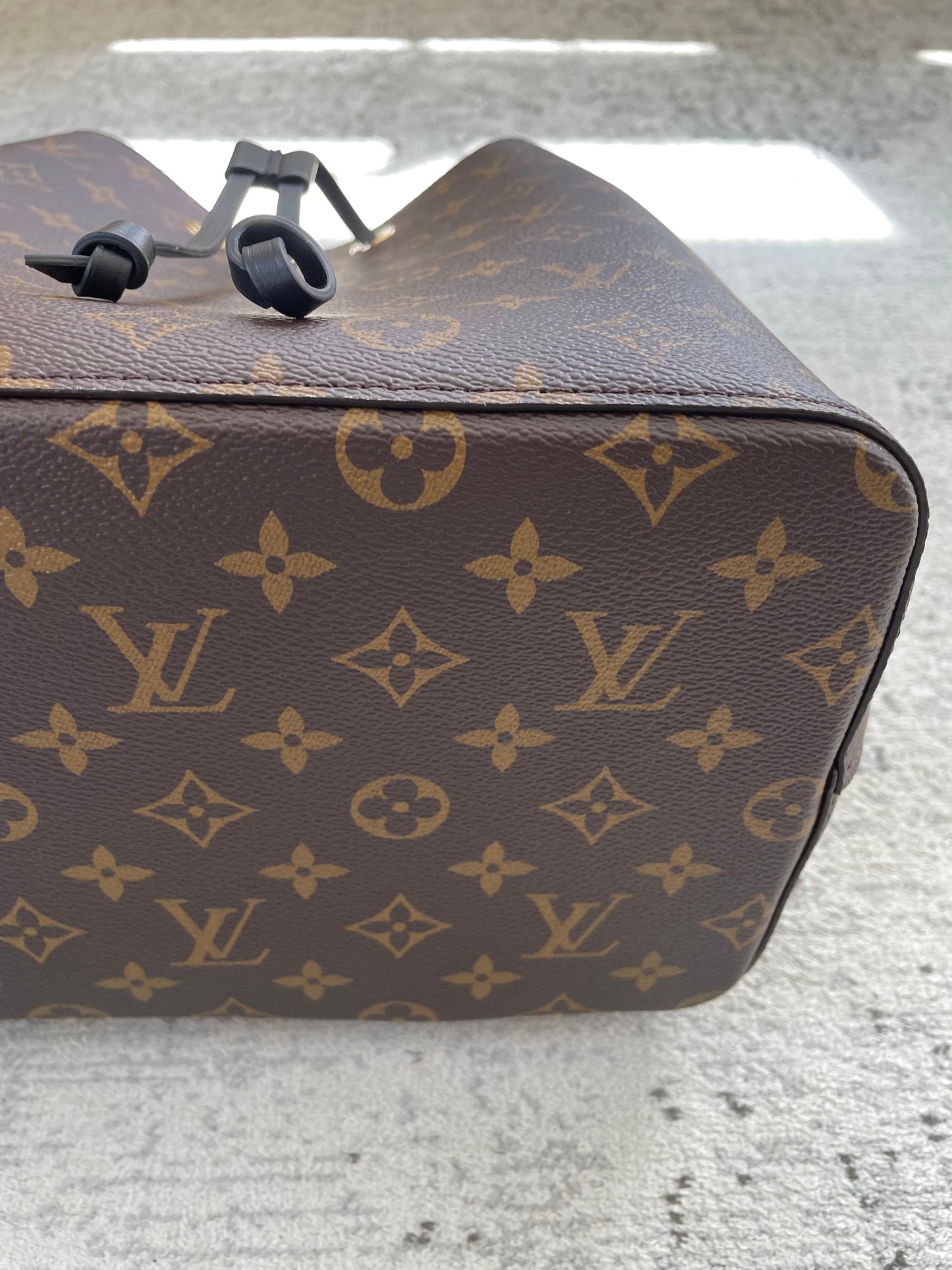 Preloved Louis Vuitton NeoNoe Bucket Bag