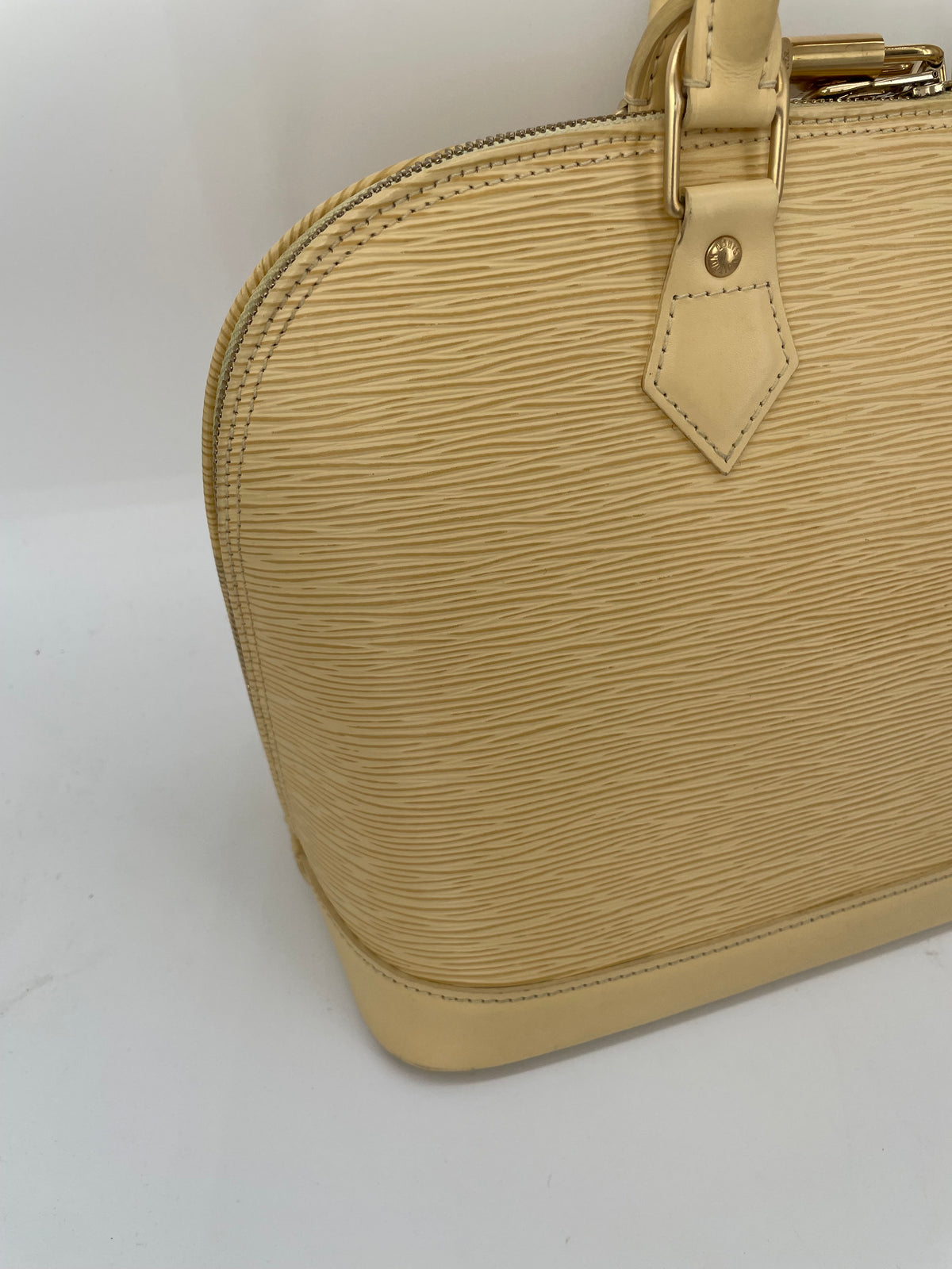 Preloved Louis Vuitton Alma Epi Bag, PM