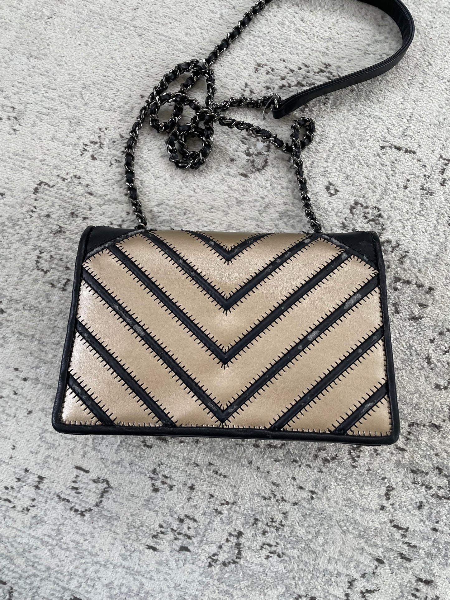 Preloved Chanel Lambskin Grosgrain Chevron
Quilted Couture Flap, Small