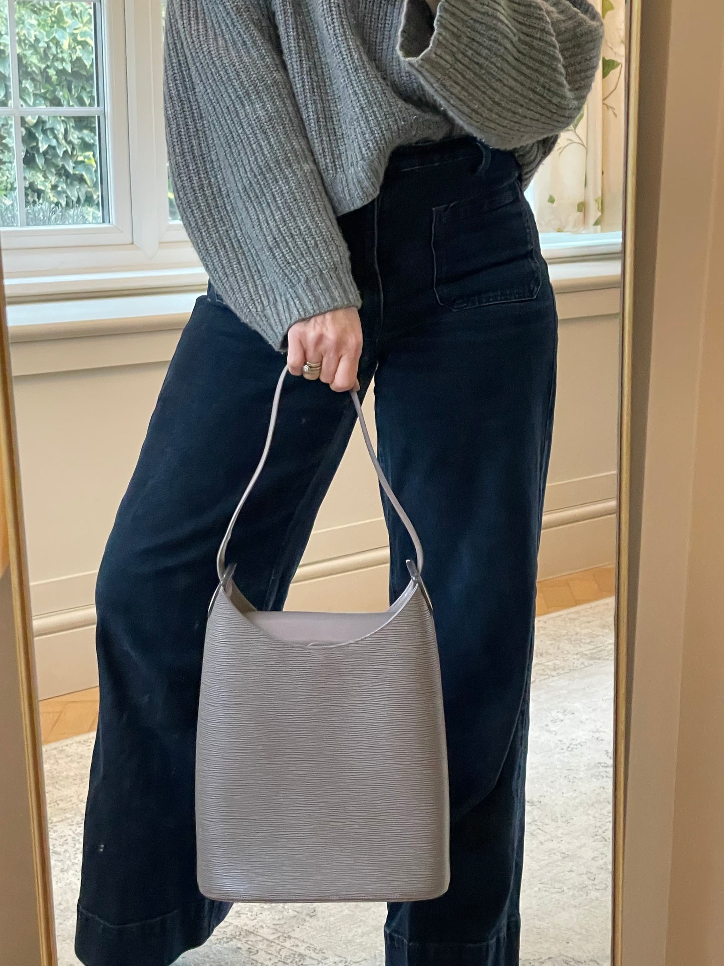 Preloved Vintage Louis Vuitton Epi Leather  Verseau Bucket Bag