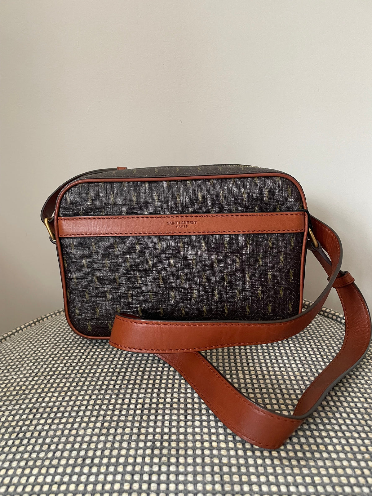Preloved Saint Laurent Le Monogramme Camera Bag