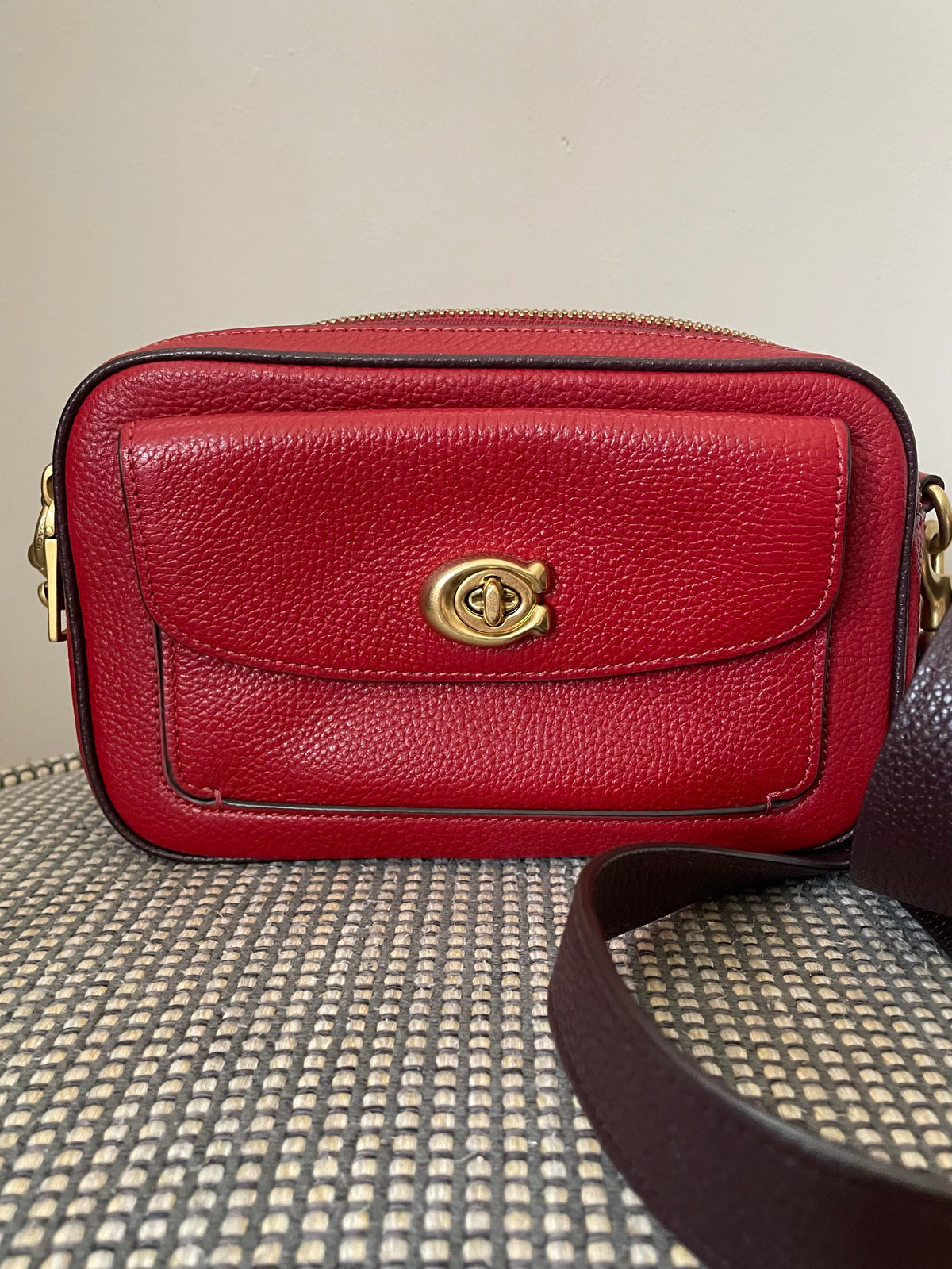 Preloved Coach Willow Camera Bag