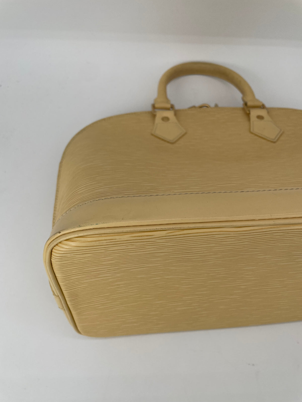 Preloved Louis Vuitton Alma Epi Bag, PM