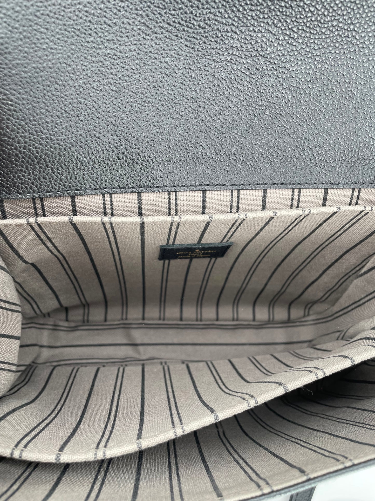 Preloved Louis Vuitton Empreinte Metis Crossbody Bag