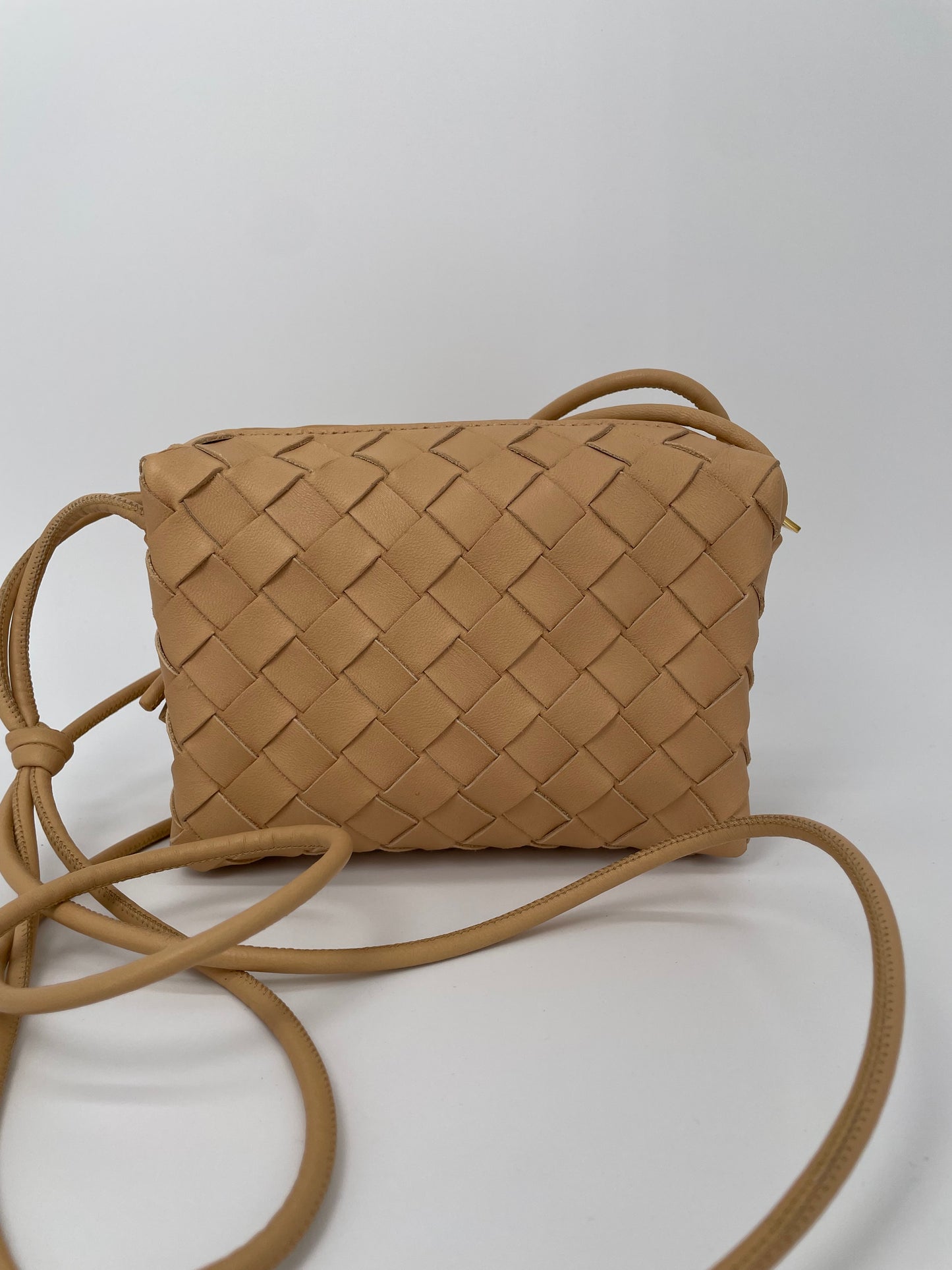 Preloved Bottega Veneta Loop Camera Bag, Mini