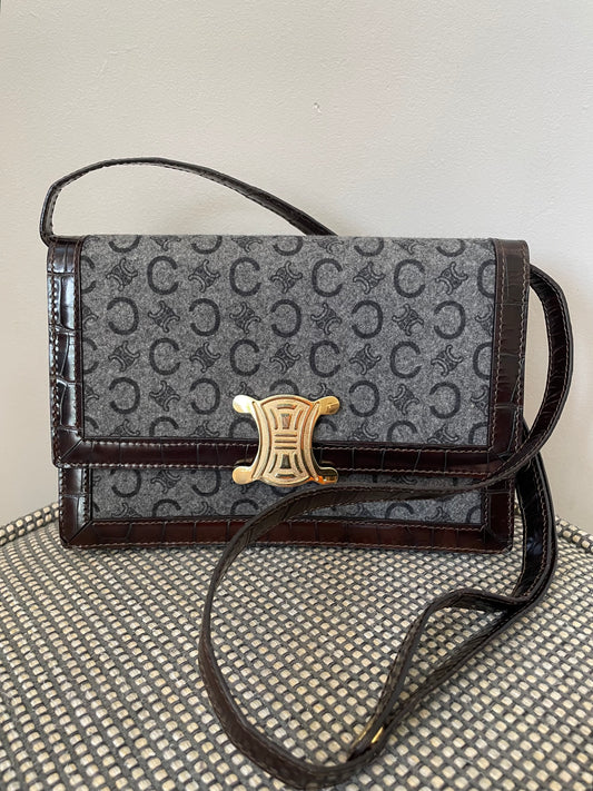 Preloved Celine C Triomphe Shoulder Bag