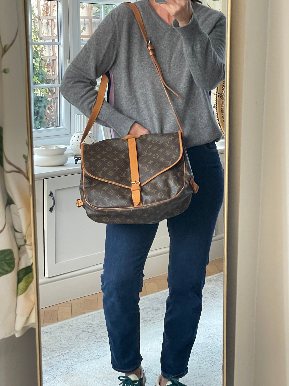 Preloved Vintage Louis Vuitton Saumur 35 Messenger Bag, large