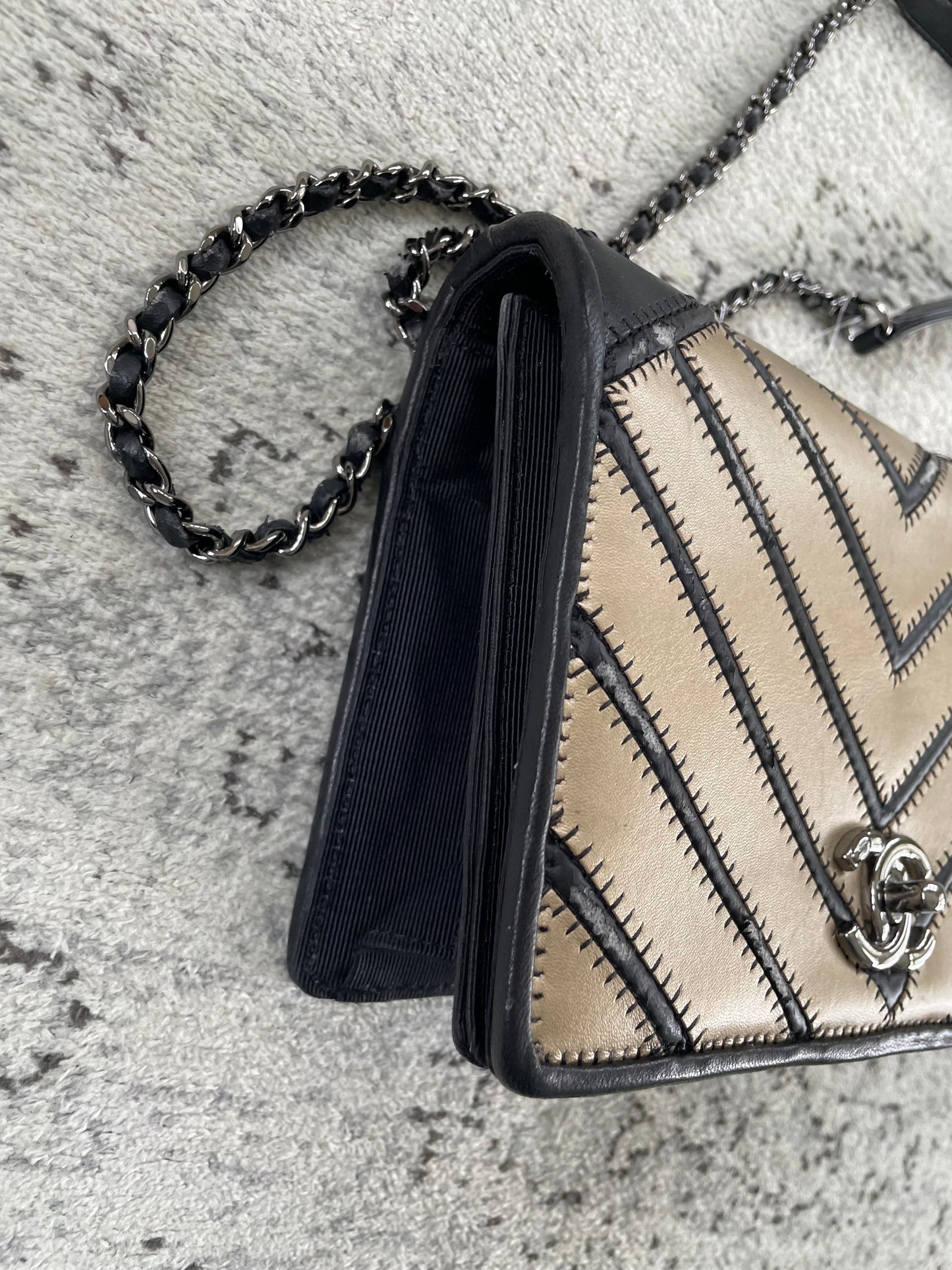 Preloved Chanel Lambskin Grosgrain Chevron
Quilted Couture Flap, Small