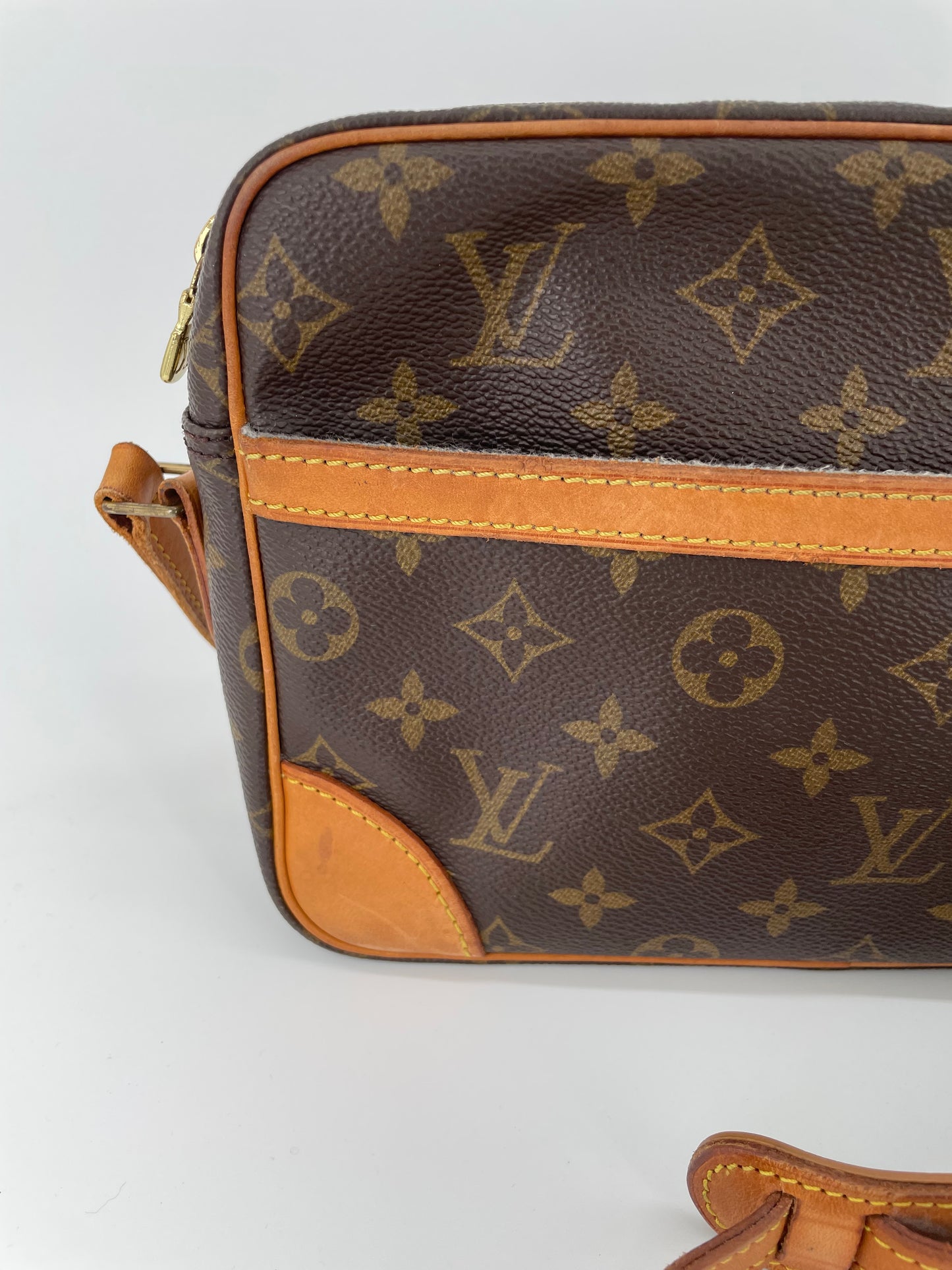 Preloved Vintage Louis Vuitton Canvas Trocadero Bag