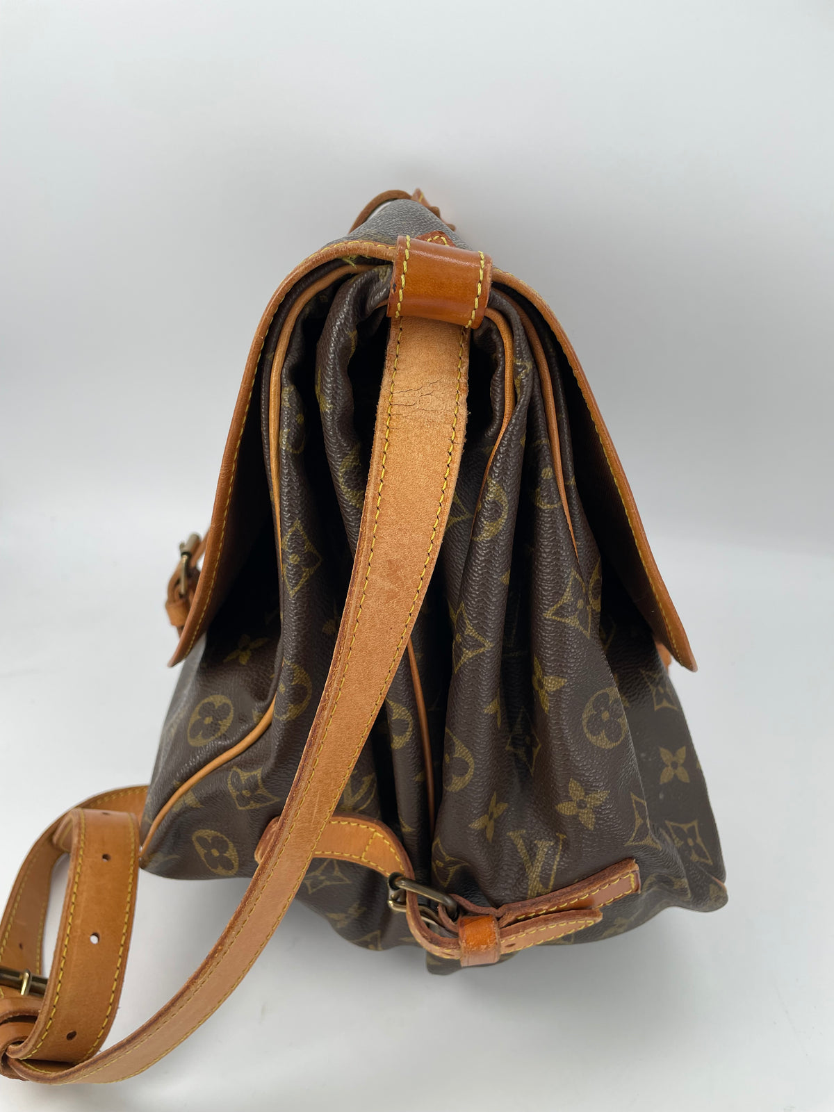 Preloved Vintage Louis Vuitton Saumur 35 Messenger Bag, large