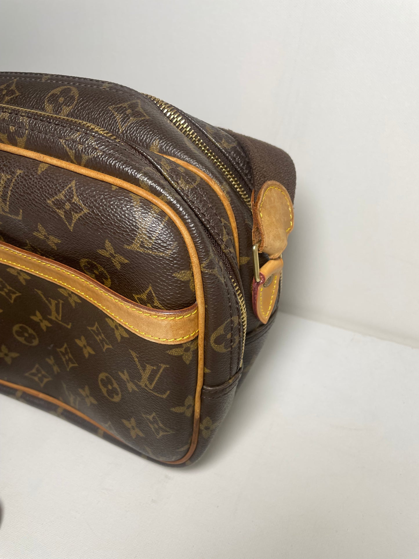 Preloved,  Louis Vuitton Reporter Shoulder Bag, PM