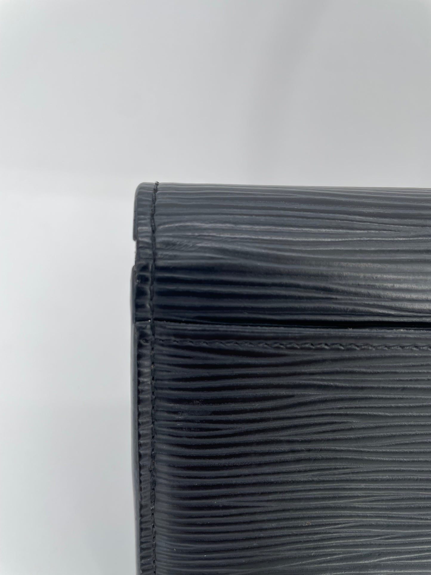 Preloved Louis Vuitton Sarah Epi Leather Continental Wallet