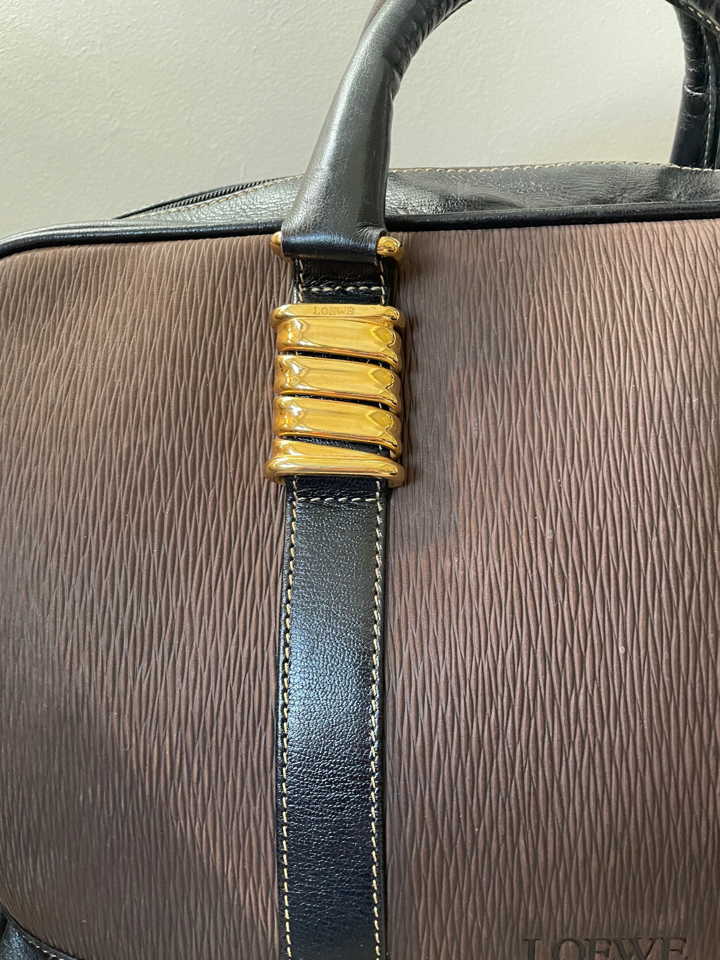 Preloved Loewe Vintage Velazquez Boston bag
