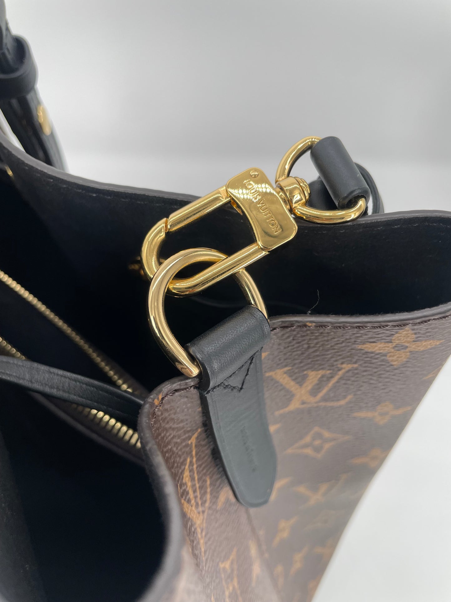 Preloved Louis Vuitton NeoNoe Bucket Bag