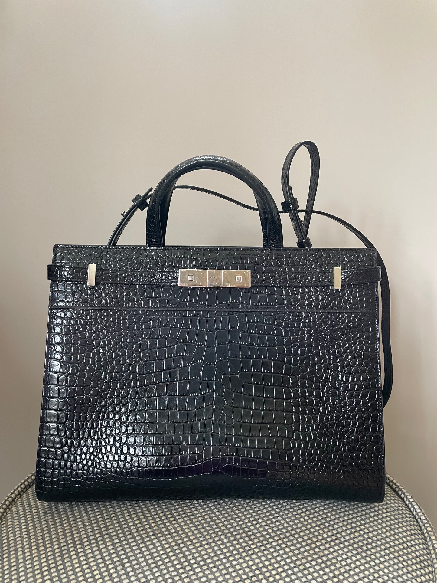 Preloved Saint Laurent Manhattan Tote Bag with Long Strap