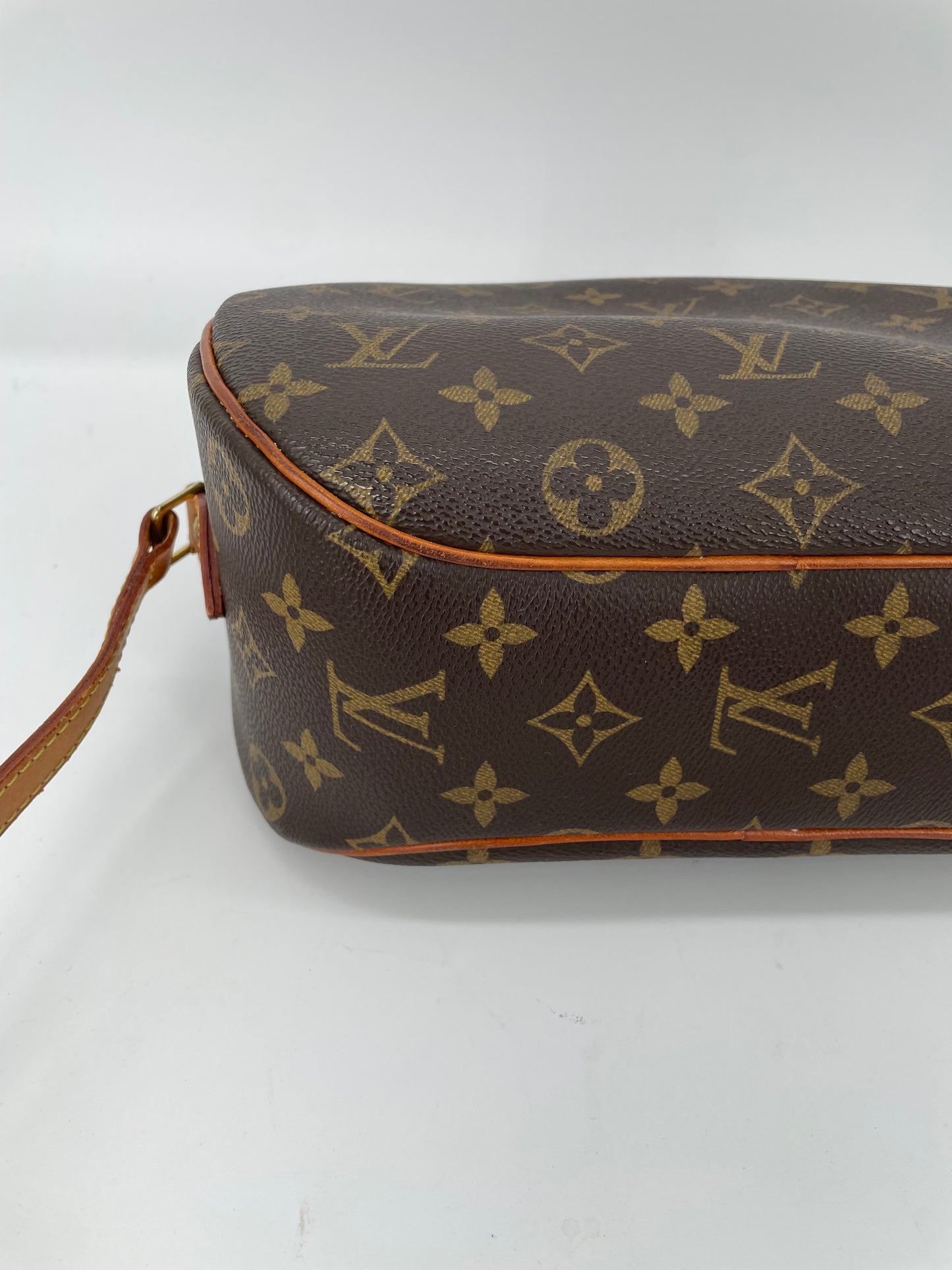 Preloved Louis Vuitton Blois Camera Bag