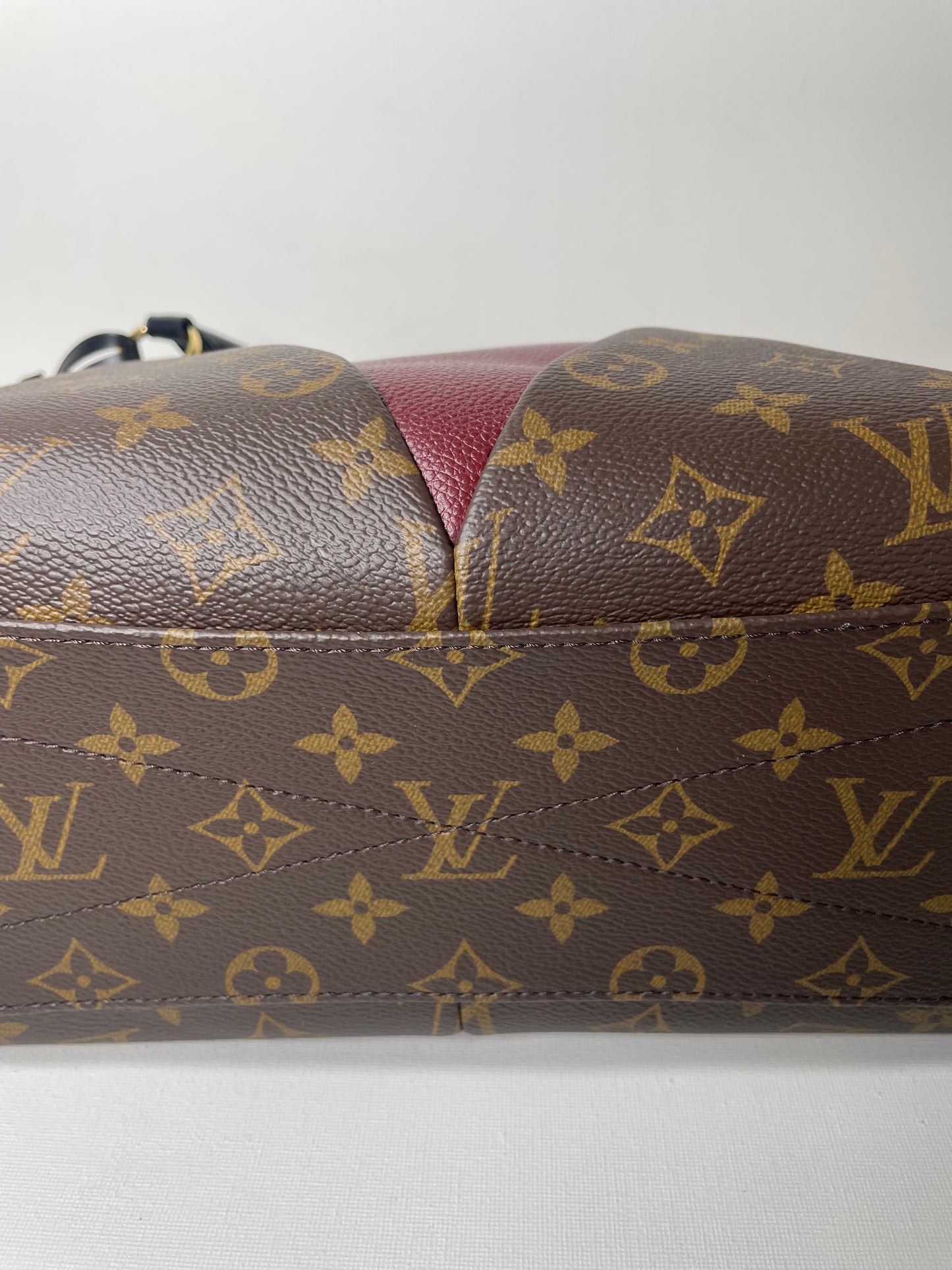 Preloved Louis Vuitton V Tote Bag with Long Strap, MM