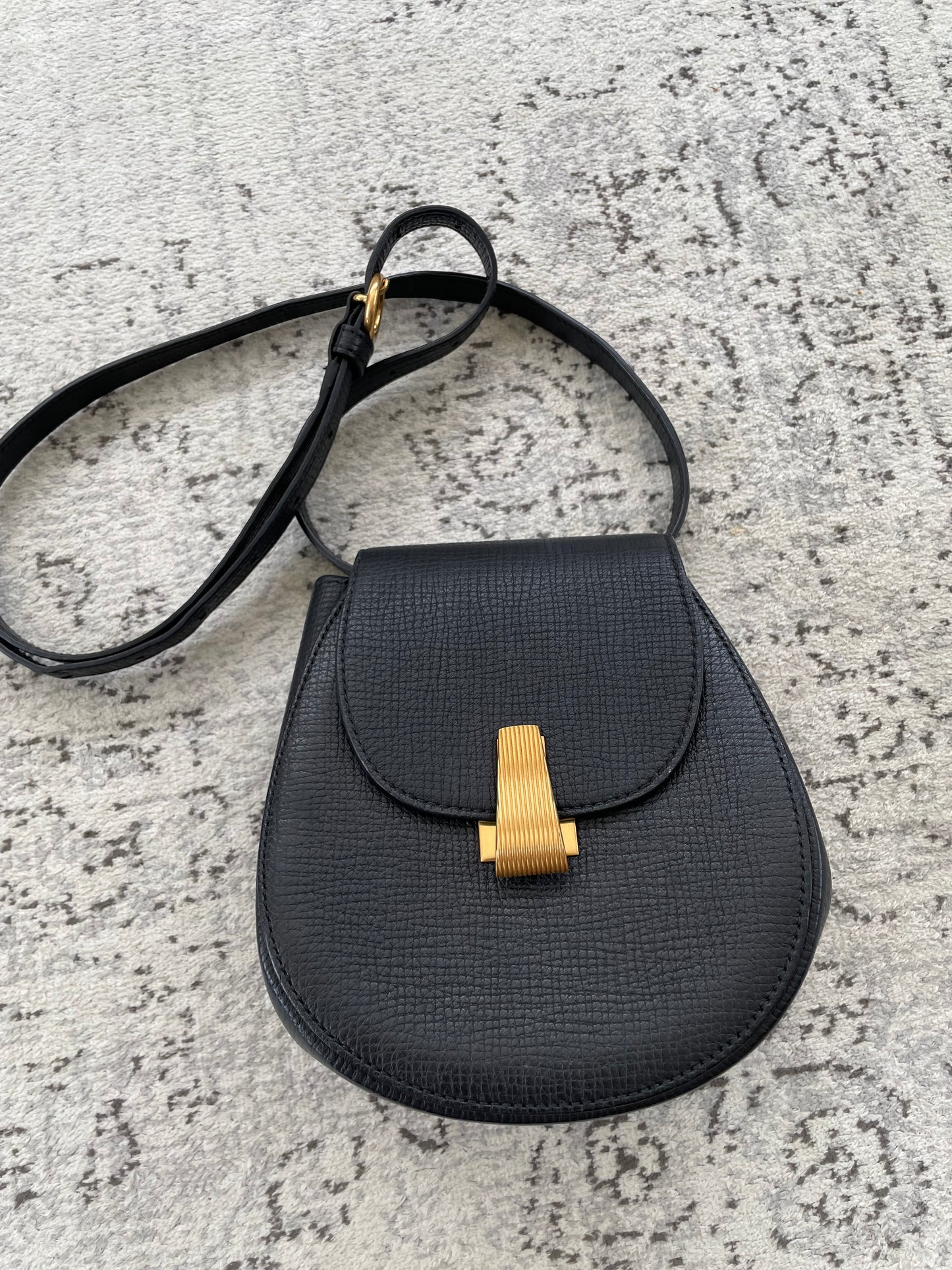 Preloved Bottega Veneta Palmellato Rounded Belt Bag