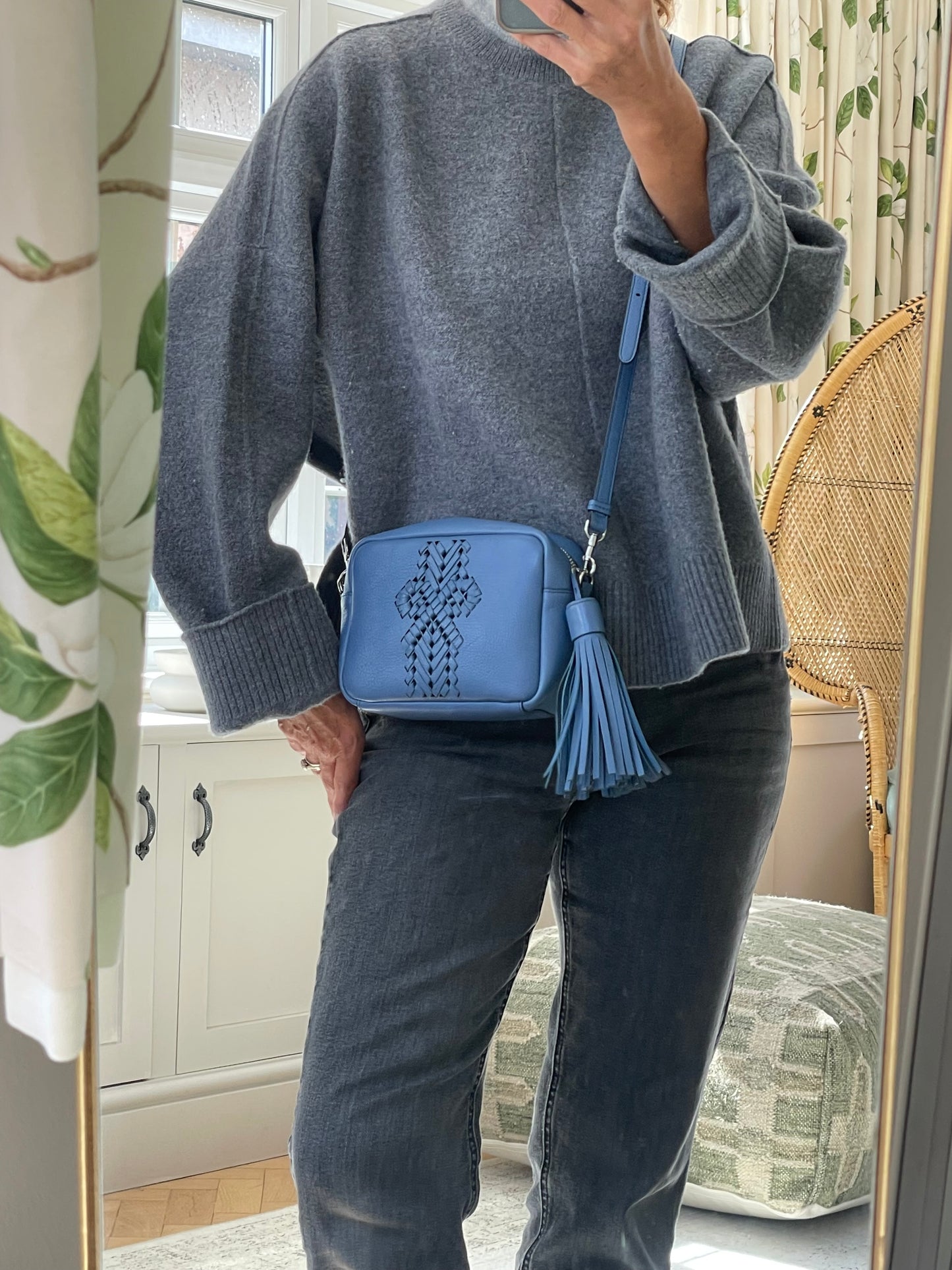 Preloved Anya Hindmarch Neeson Bow Crossbody Bag