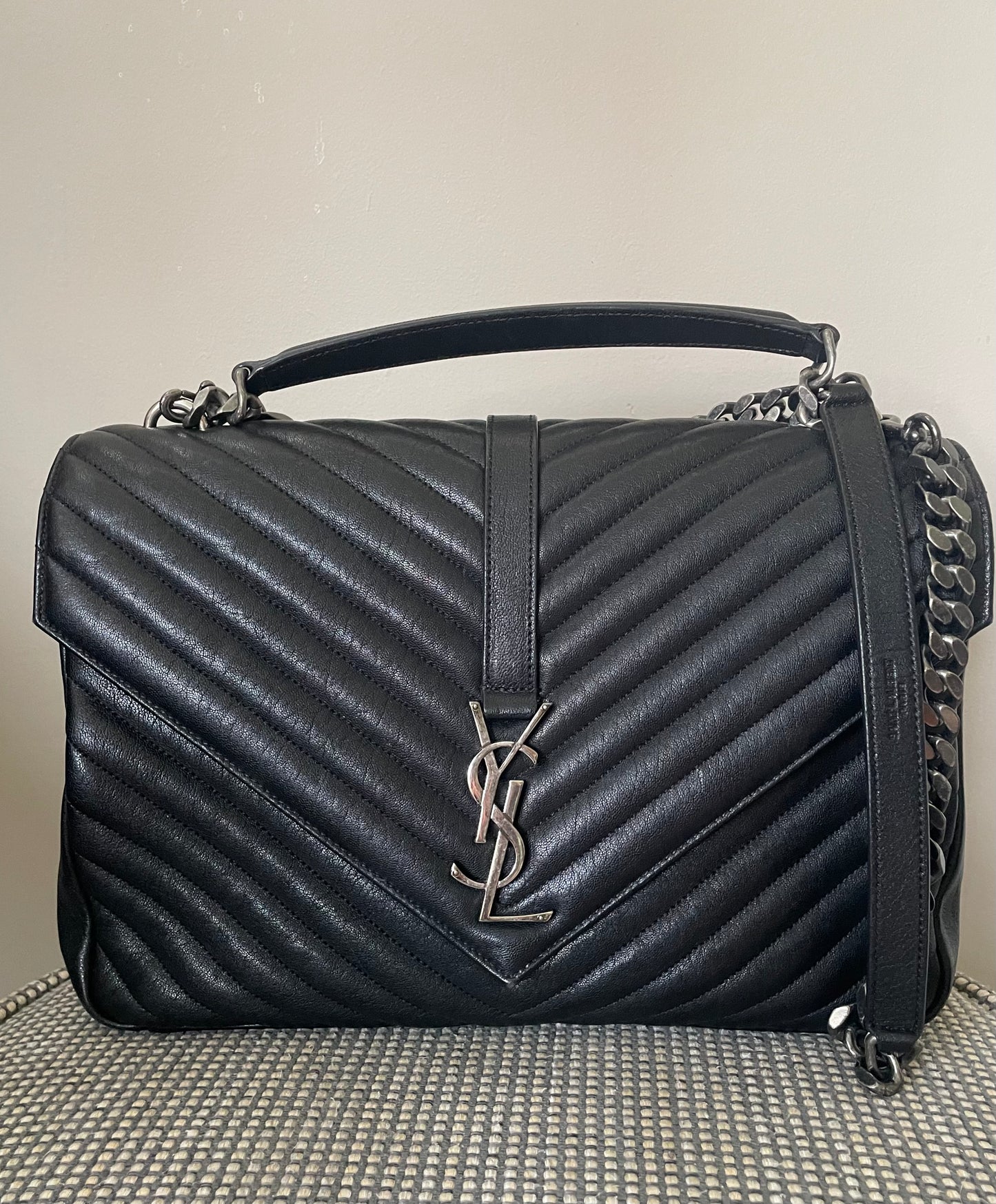 Preloved Saint Laurent Matelasse Chevron Monogram College Bag, Large
