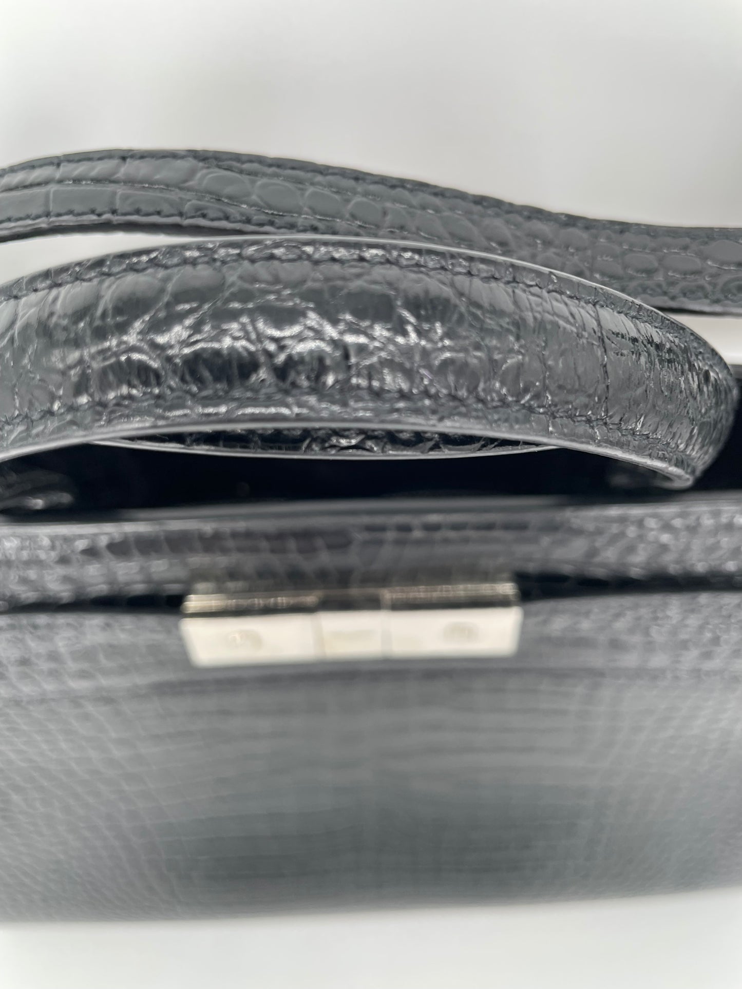 Preloved Saint Laurent Manhattan Tote Bag with Long Strap