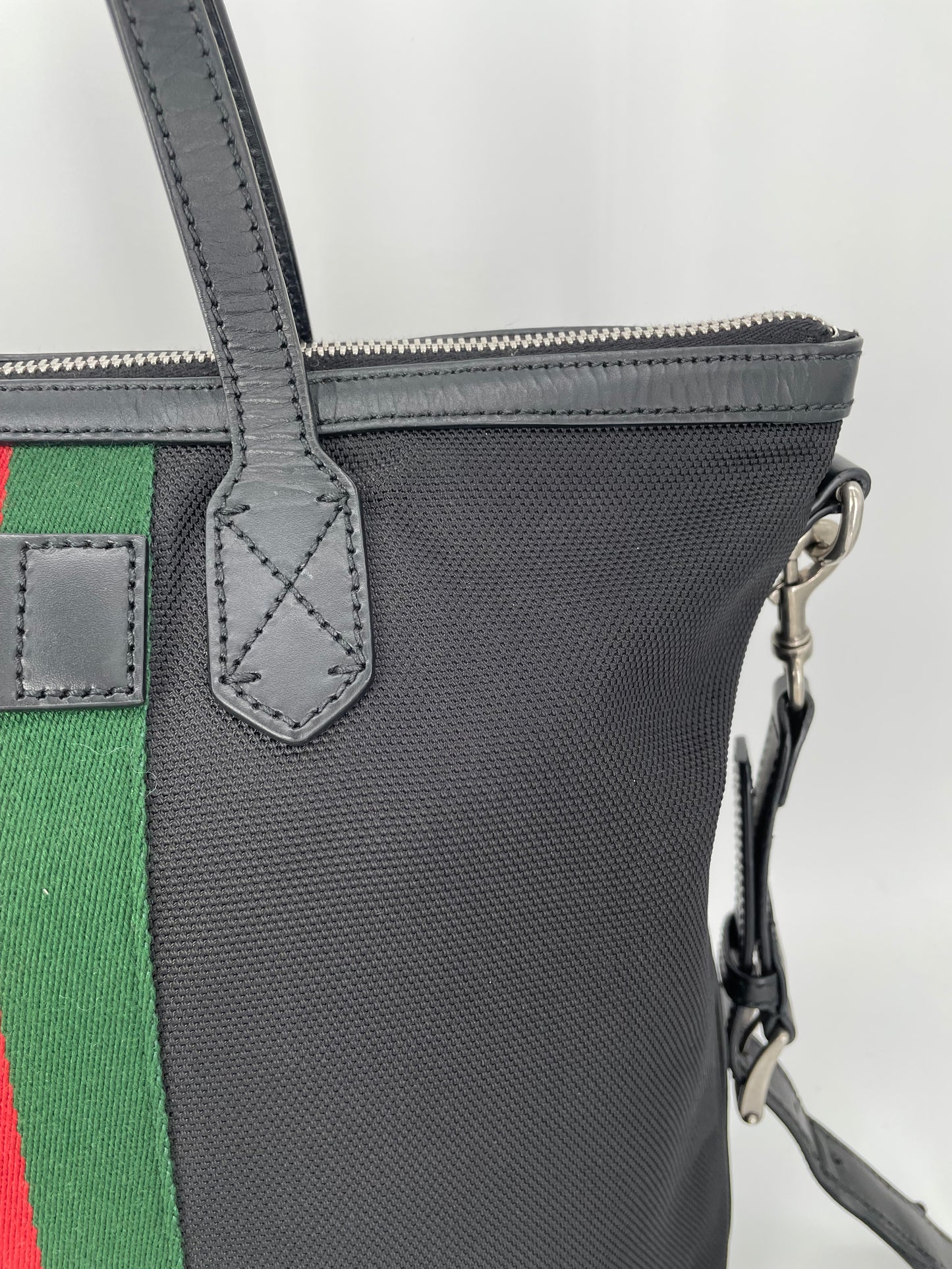 Preloved Gucci Techno Canvas Web Top Handle Messenger Shoulder Bag