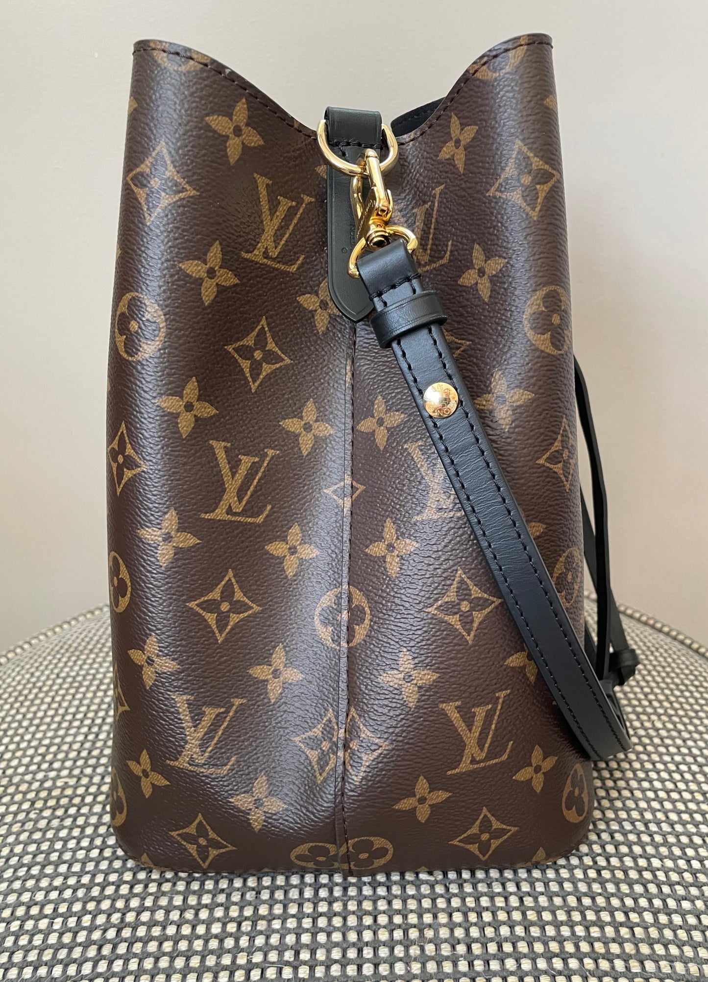 Preloved Louis Vuitton NeoNoe bag