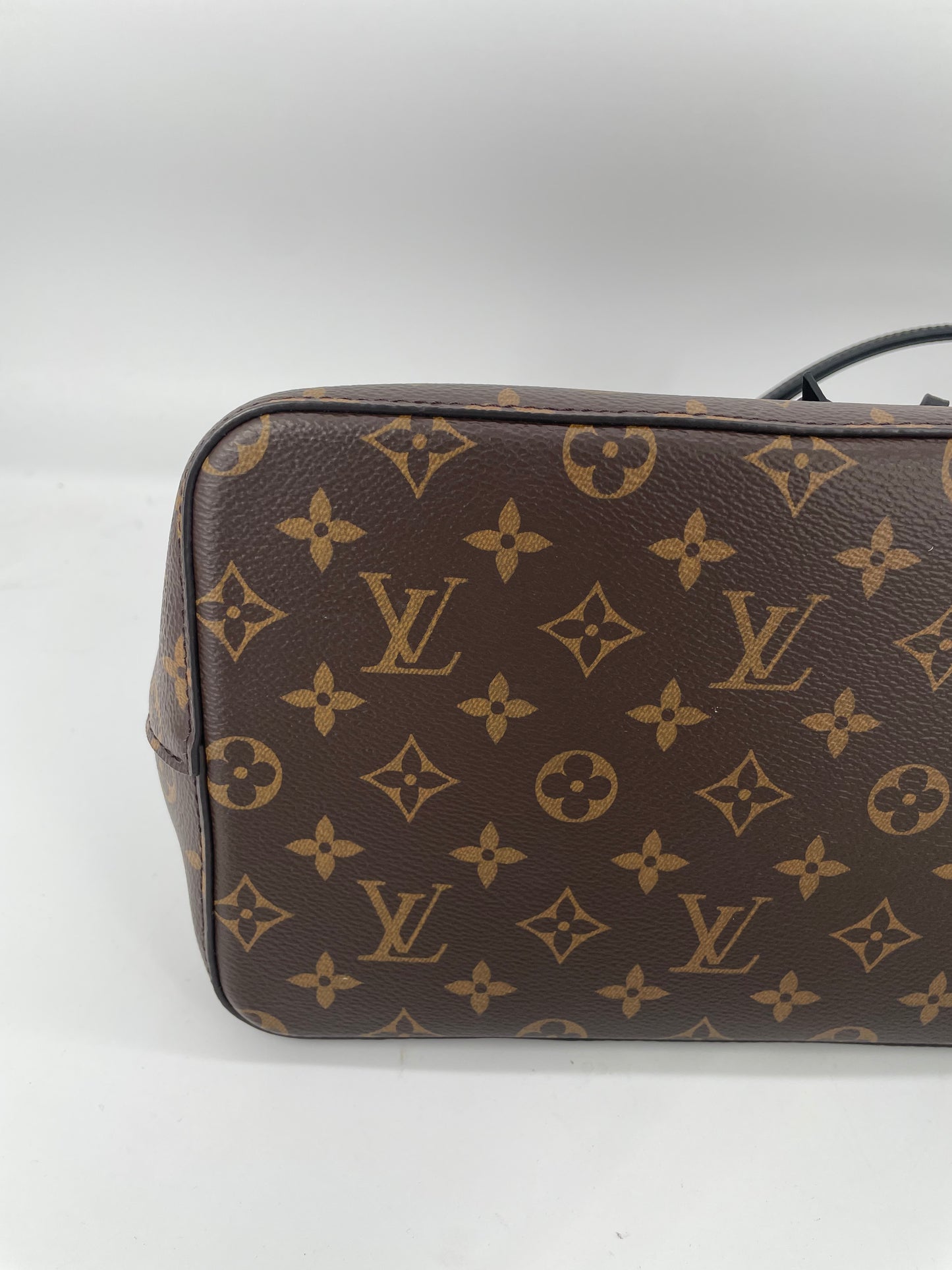 Preloved Louis Vuitton NeoNoe Bucket Bag