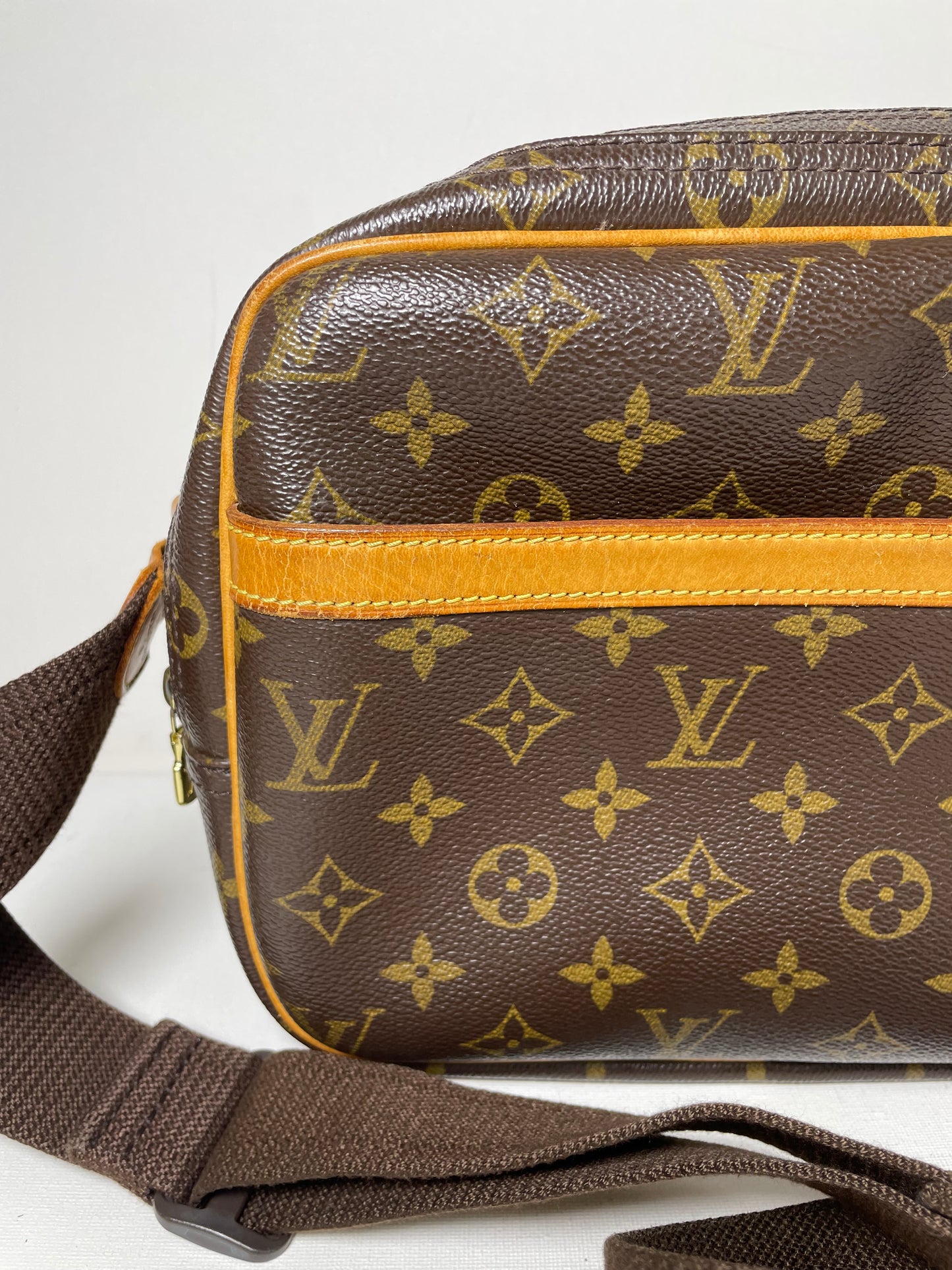 Preloved,  Louis Vuitton Reporter Shoulder Bag, PM