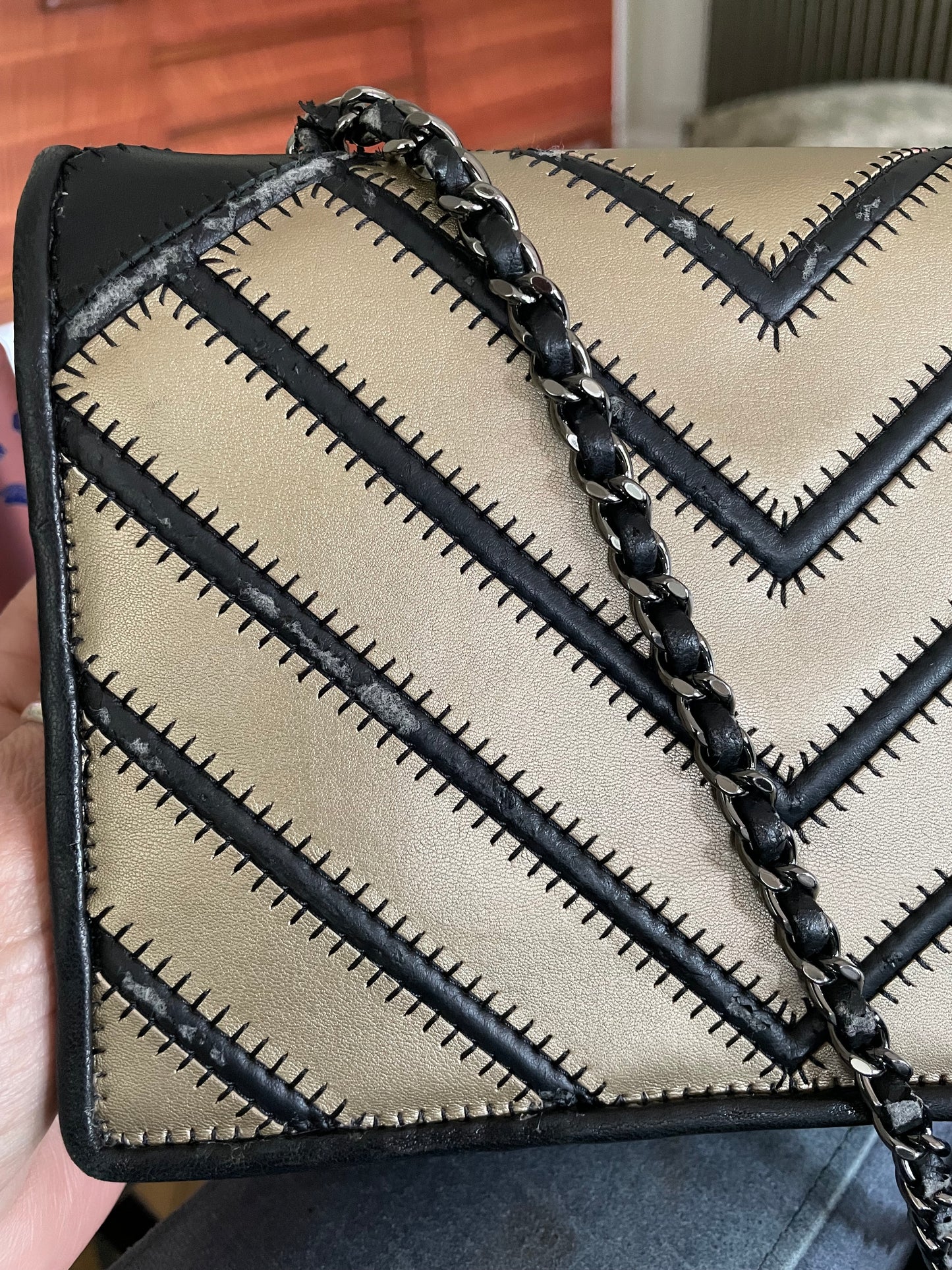 Preloved Chanel Lambskin Grosgrain Chevron
Quilted Couture Flap, Small