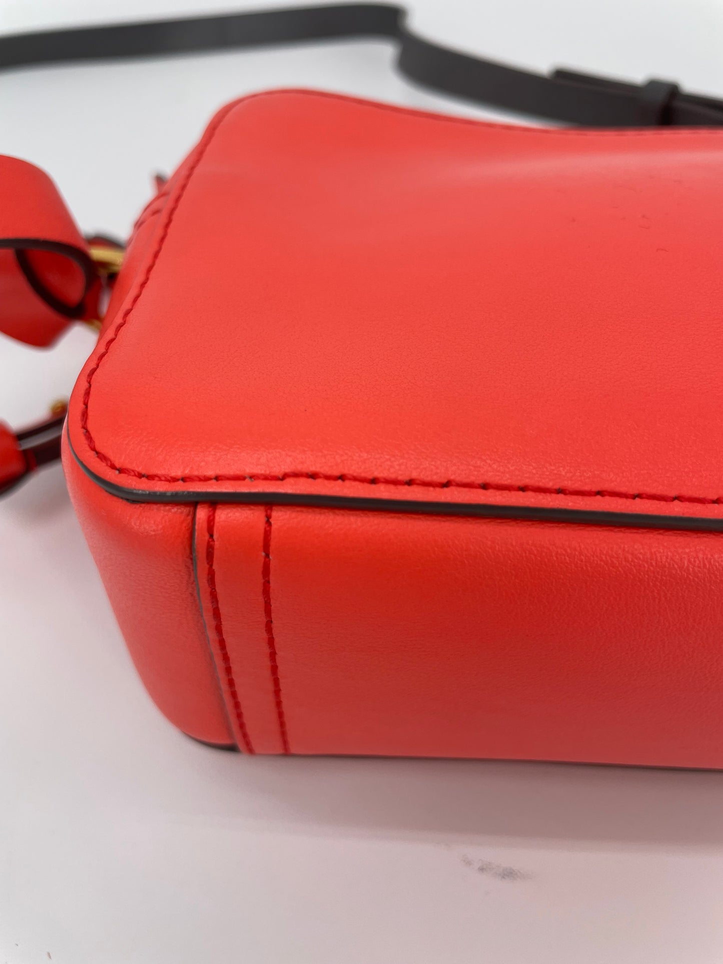 Preloved Anya Hindmarch Circle Camera Crossbody Bag