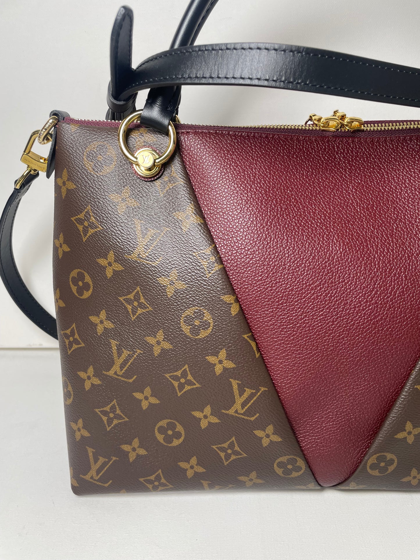 Preloved Louis Vuitton V Tote Bag with Long Strap, MM